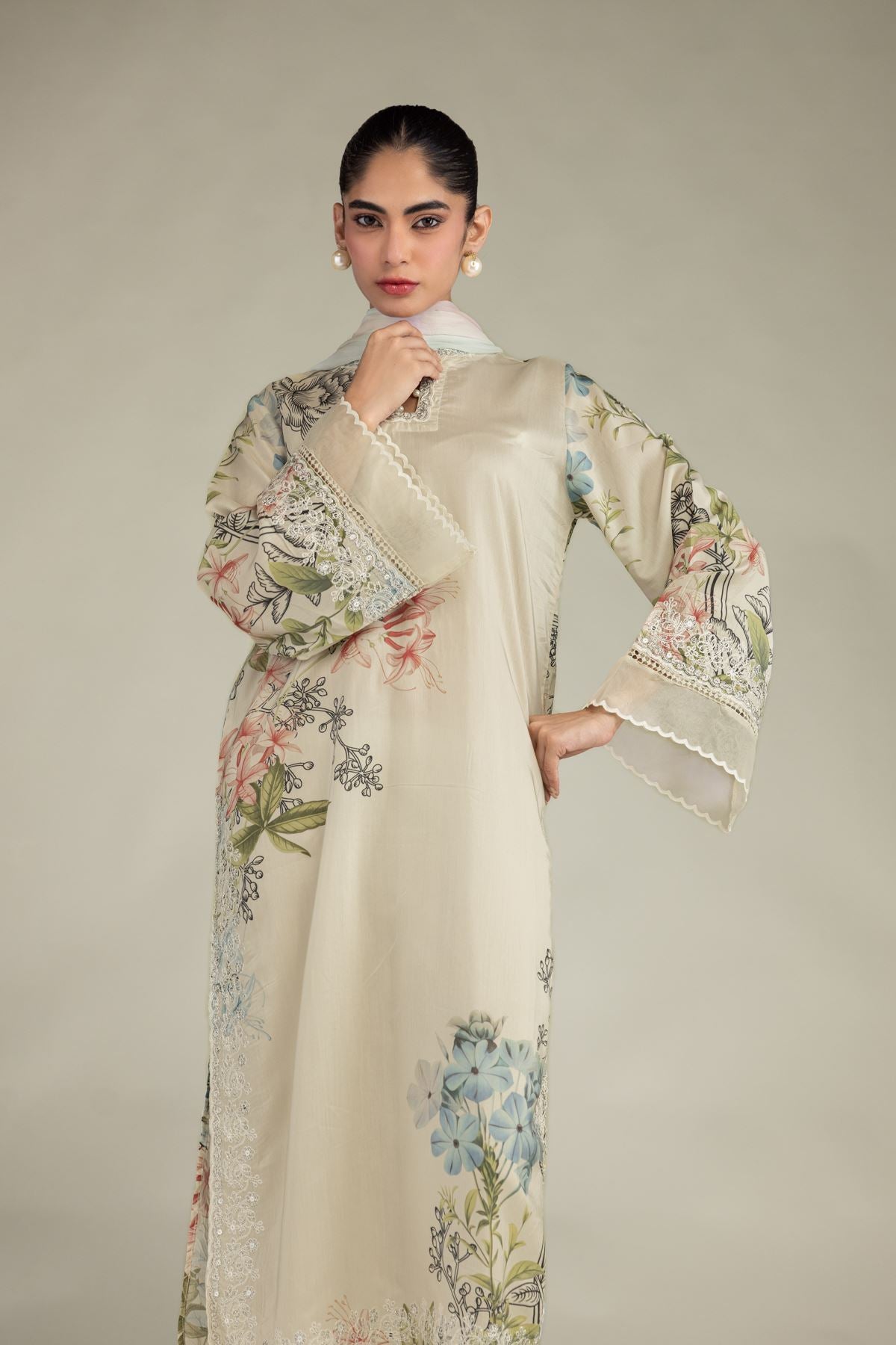Floral Embroidered Kurta