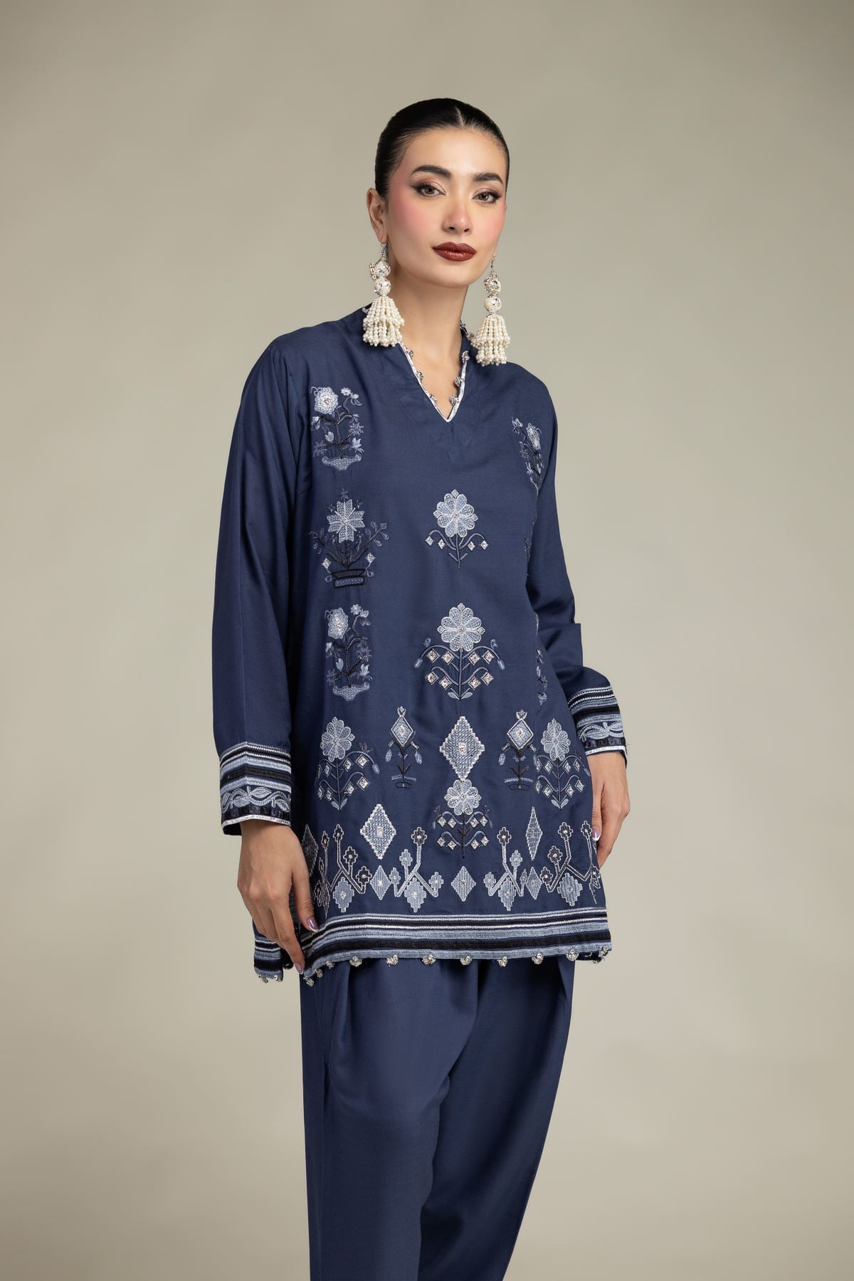 Floral V-Neck Kurta