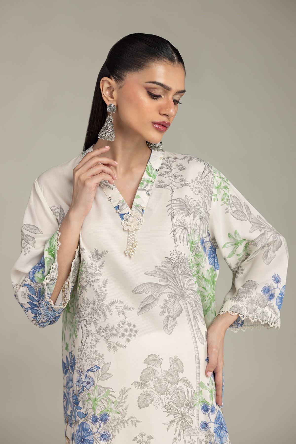 Floral V-Neck Kurta