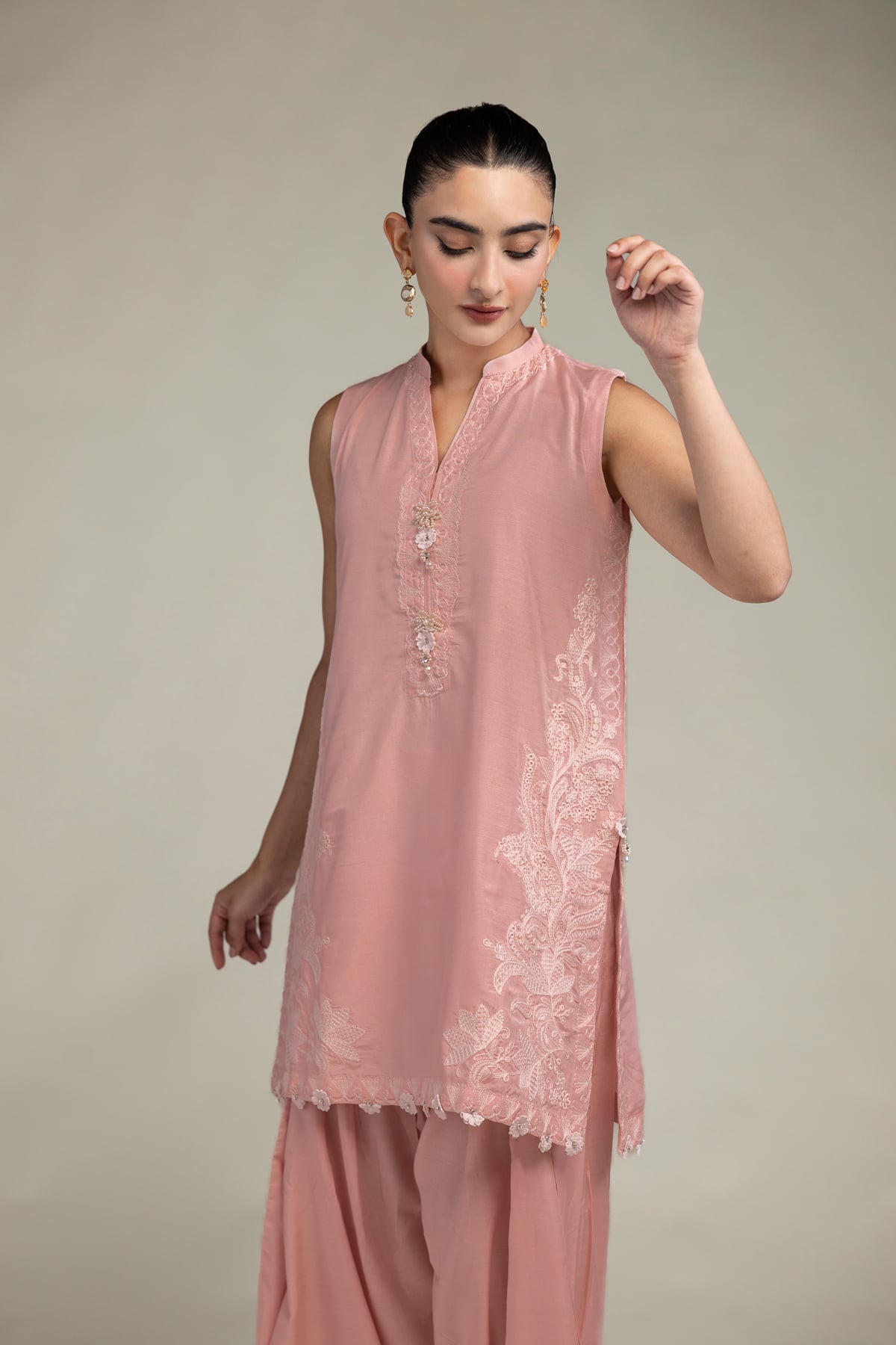 Sleeveless Pink Kurta