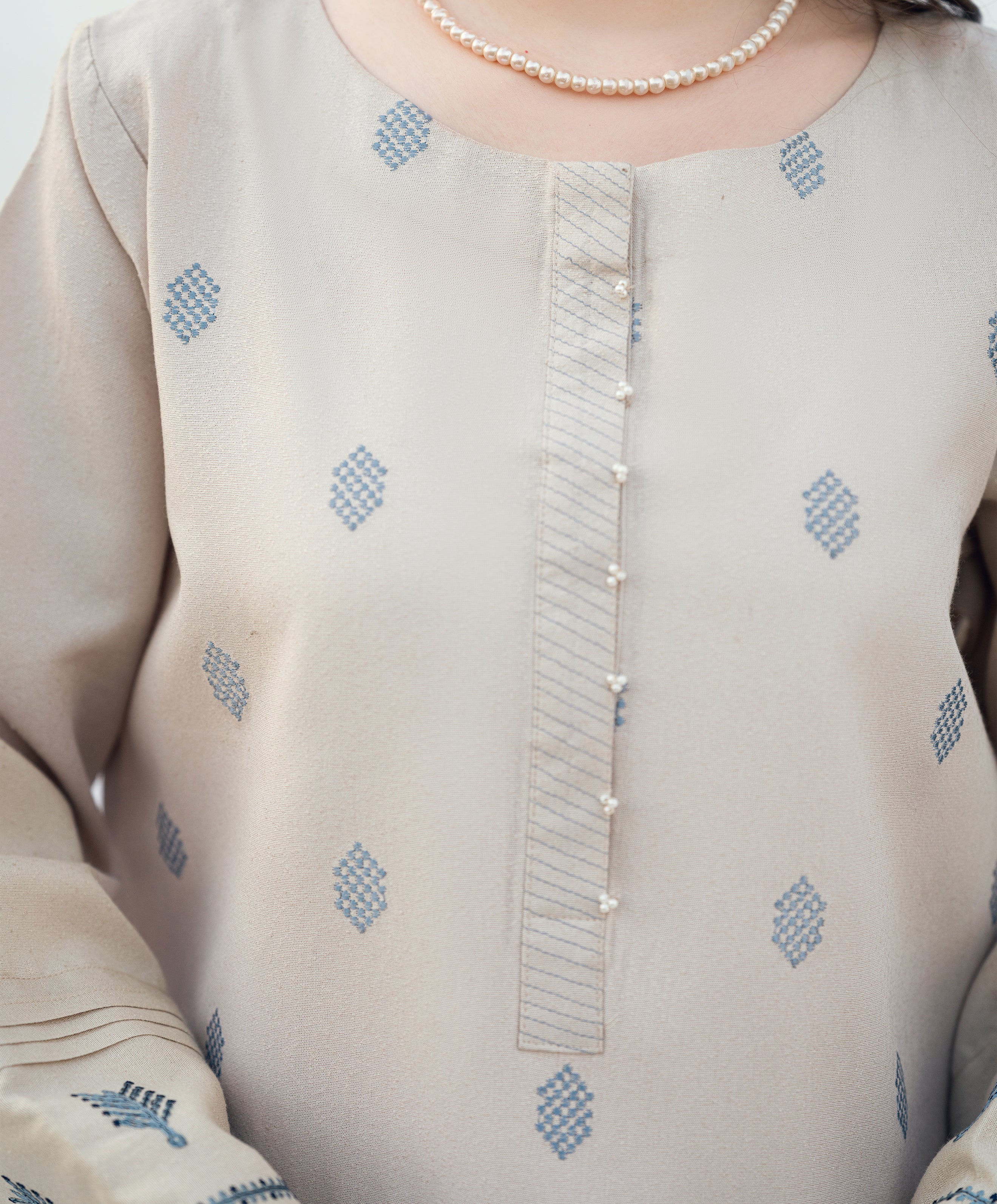 Ice Petal | 2 pc Stitched