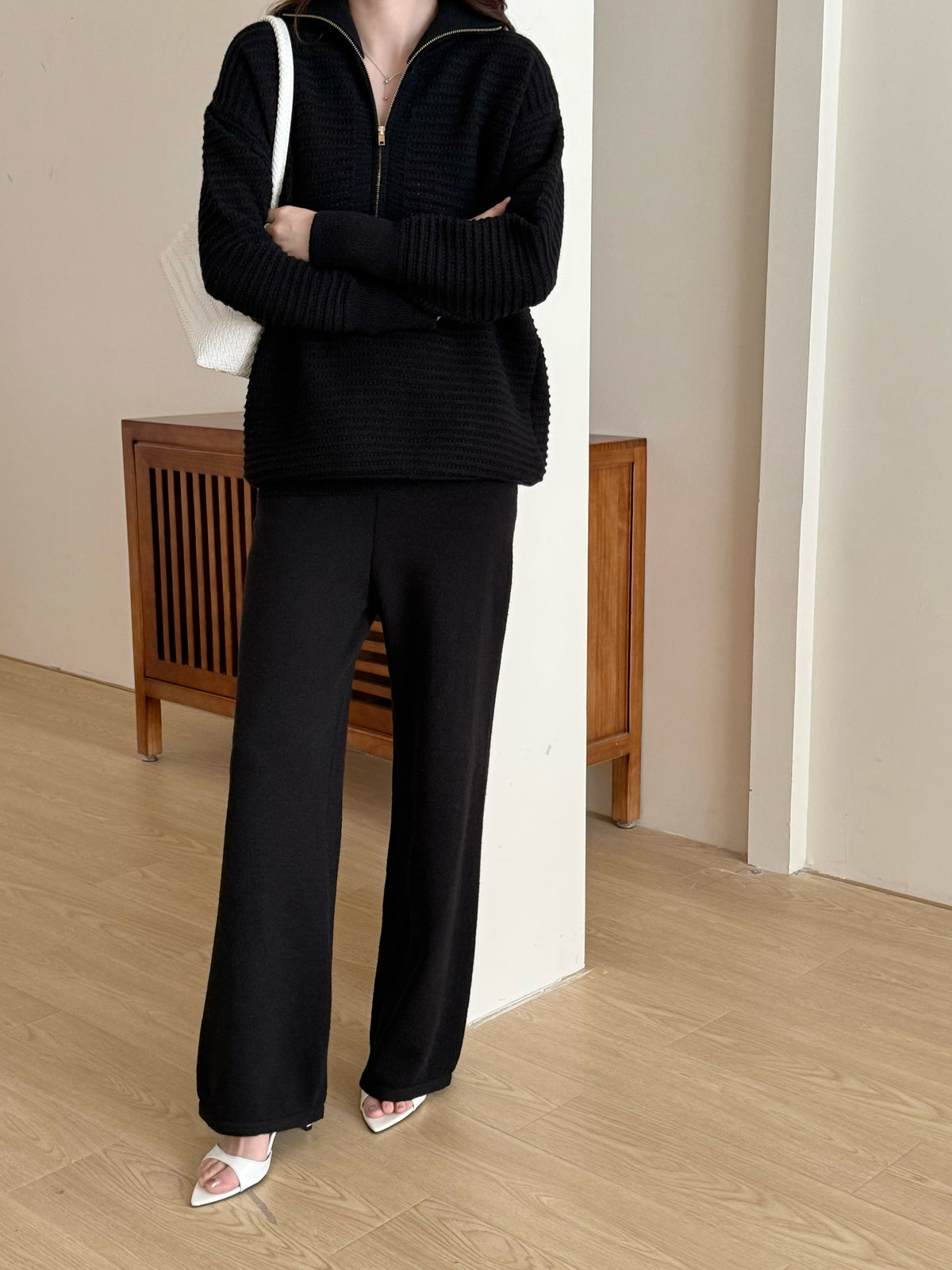 LOLO KNIT DETAIL SUIT BLACK