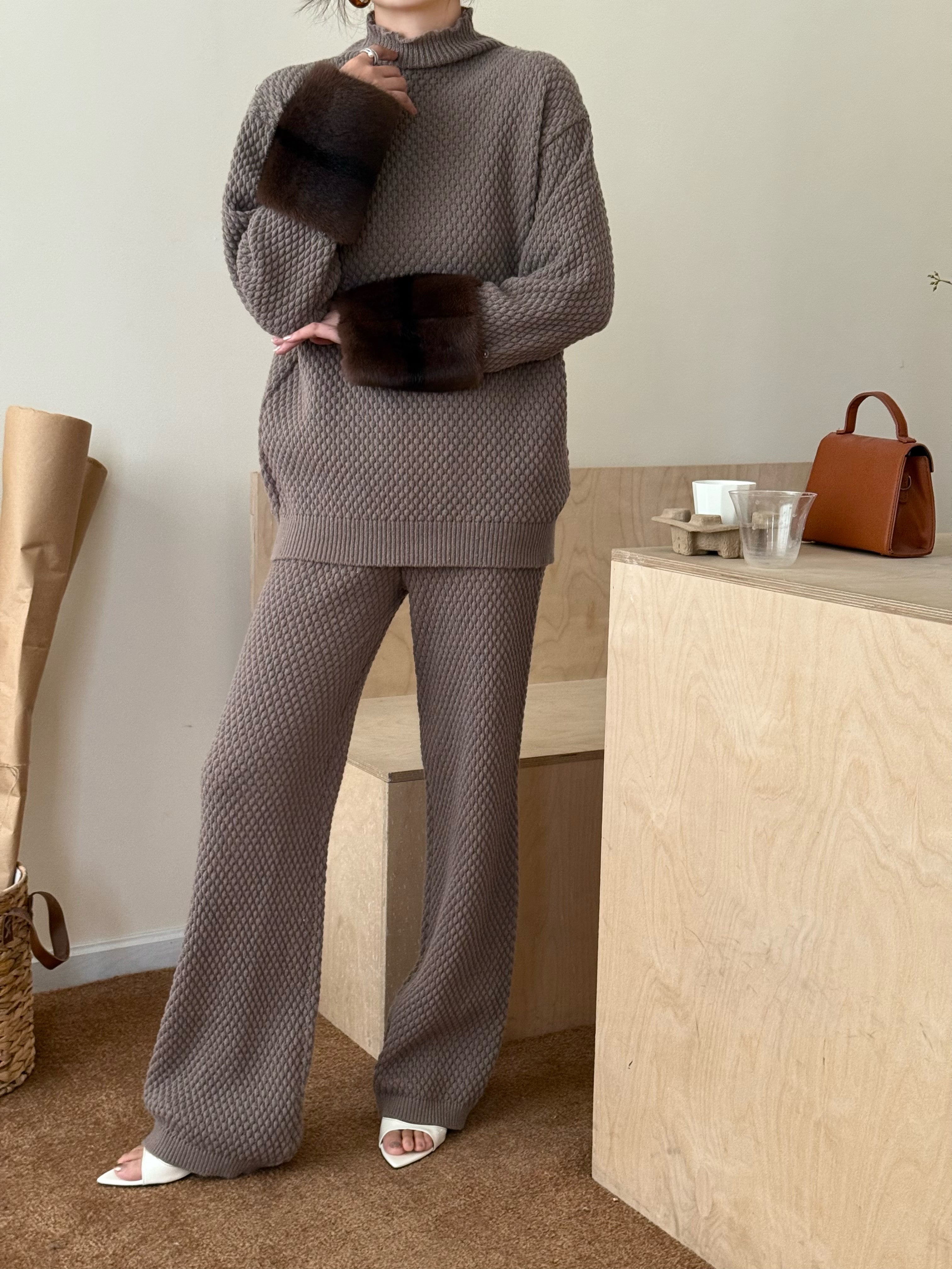 GIGI FUR CUFF KNIT SUIT