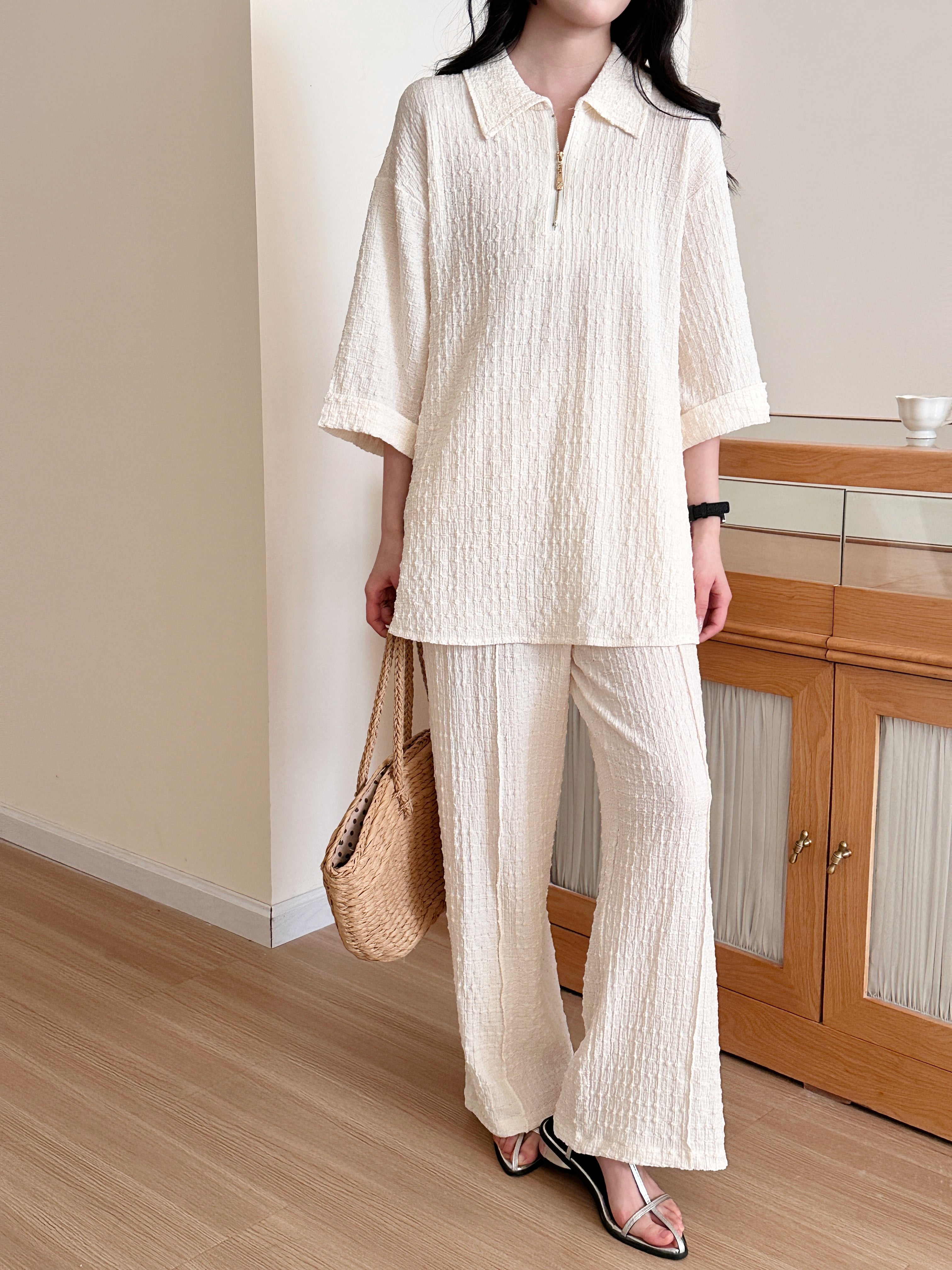 Kaya Textured Suit Offwhite with Zipper