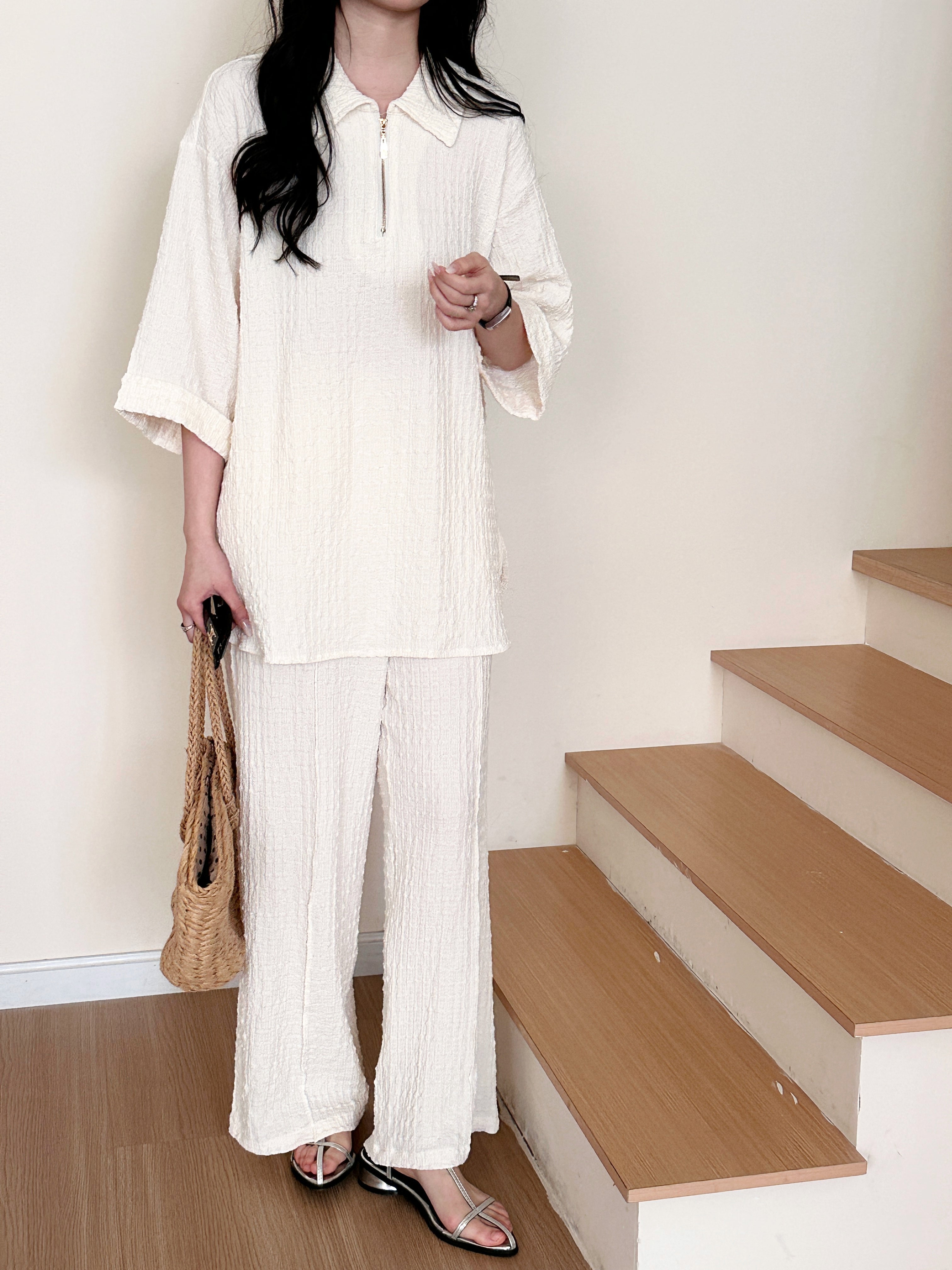 Kaya Textured Suit Offwhite with Zipper
