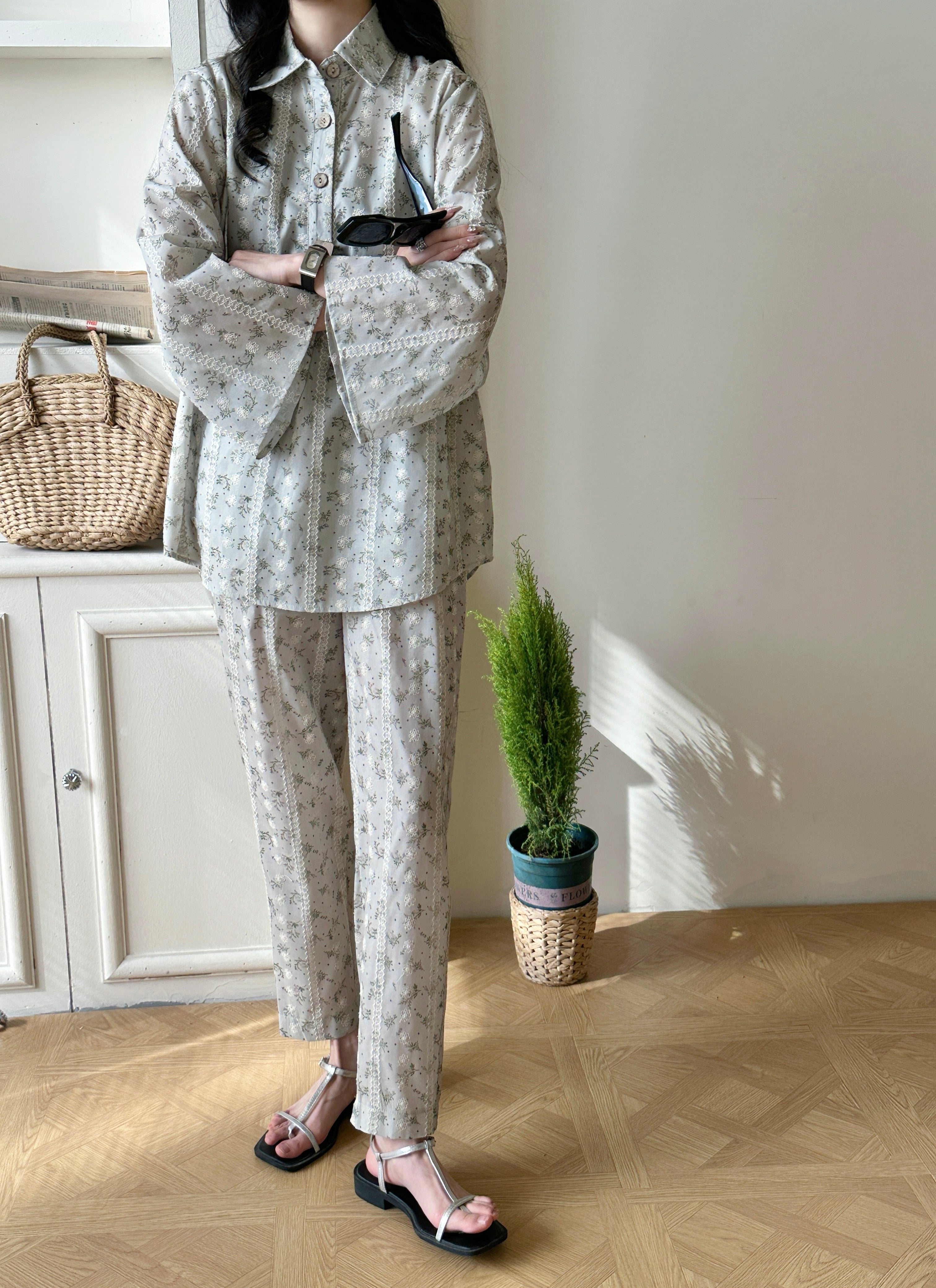 Fatin Cotton Suit with Embroidery Details