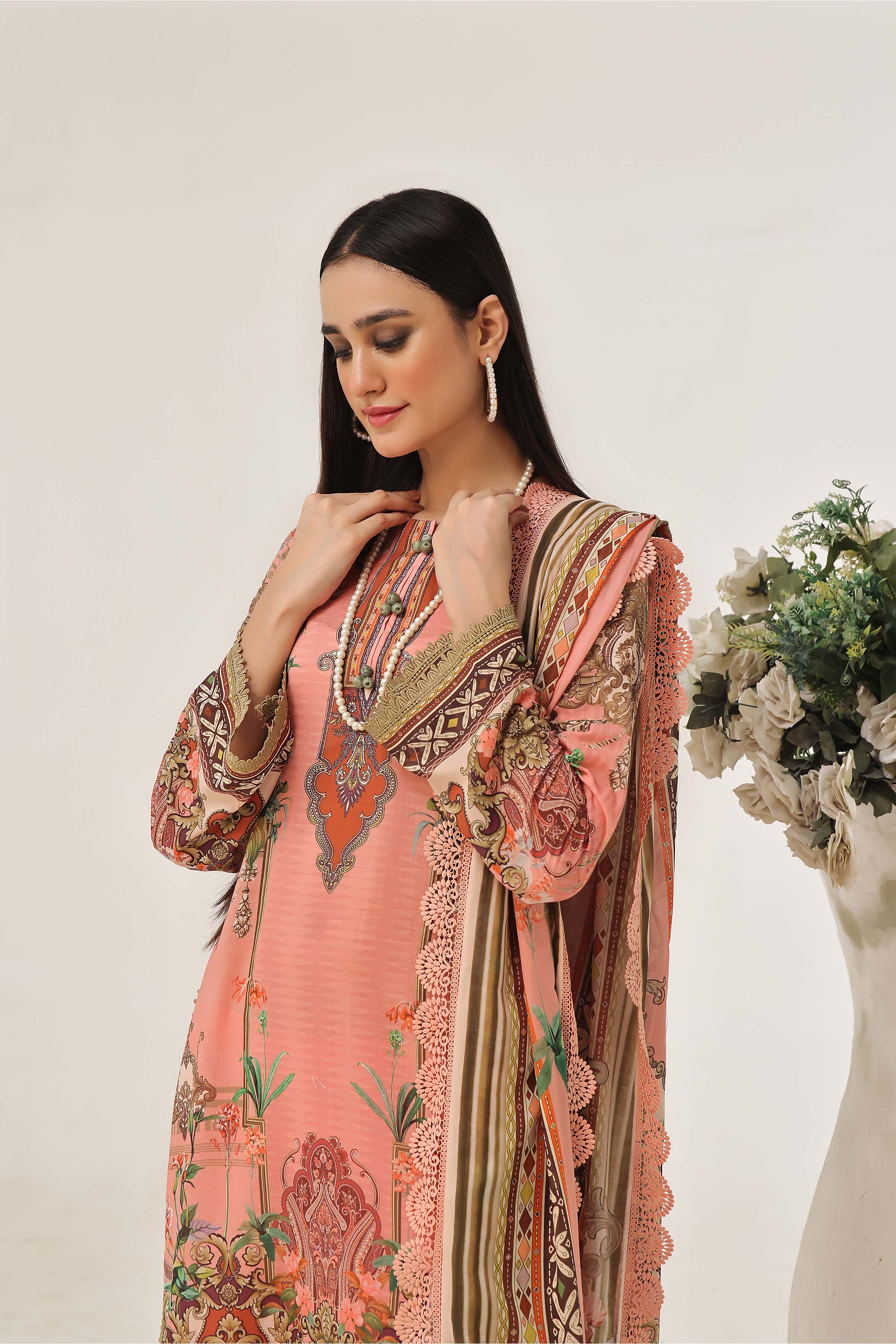 ROSHNI LAWN 20251000000023707