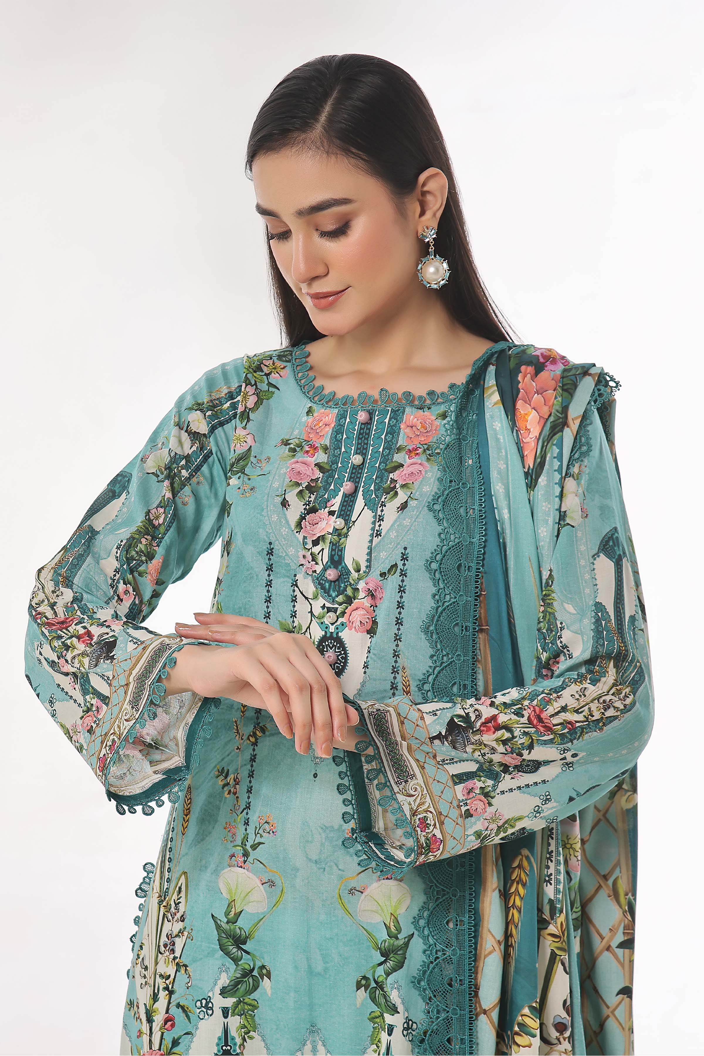 ROSHNI LAWN 20251000000023713