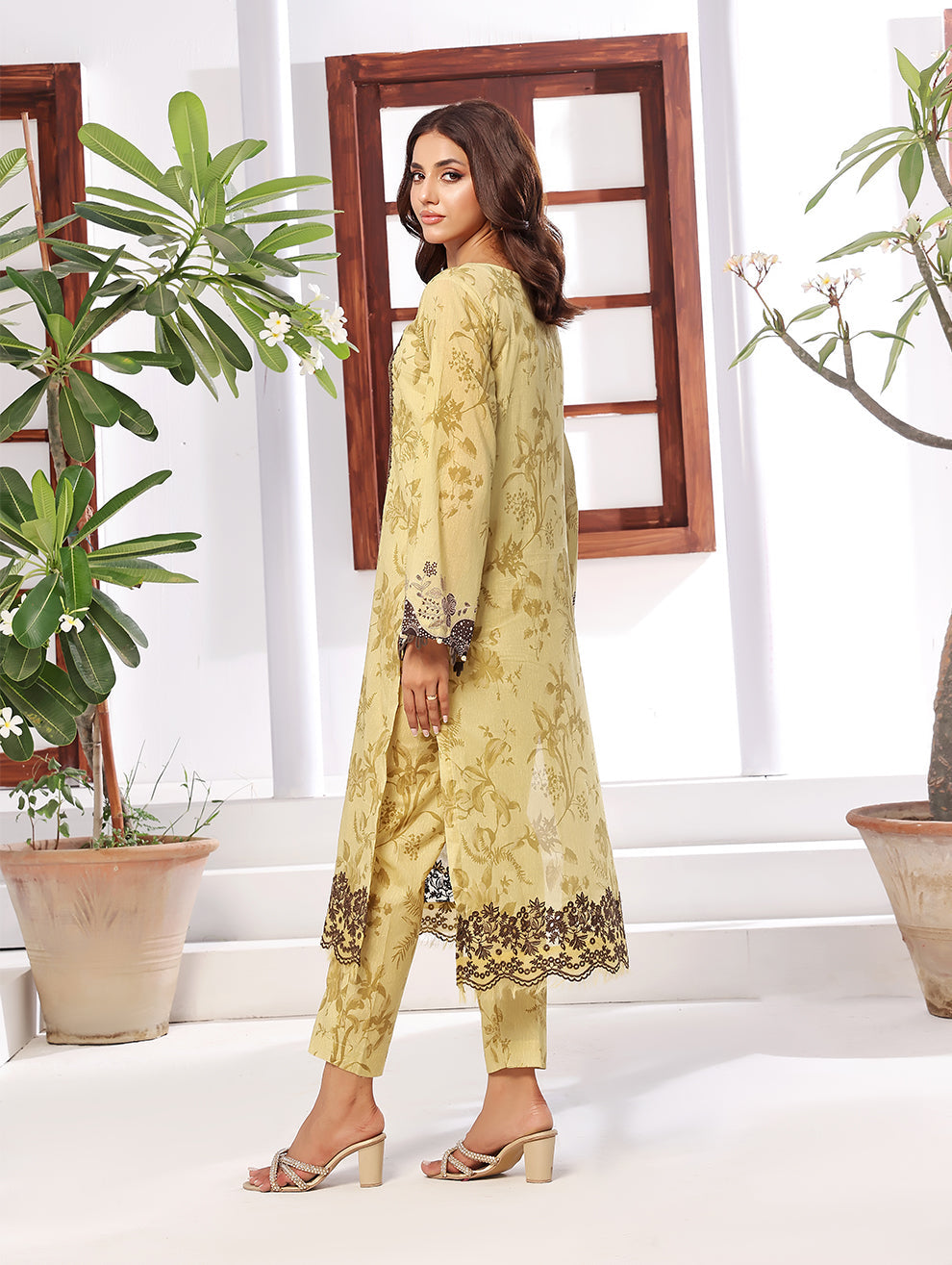 TAILORED EDIT/STITCHED SUIT