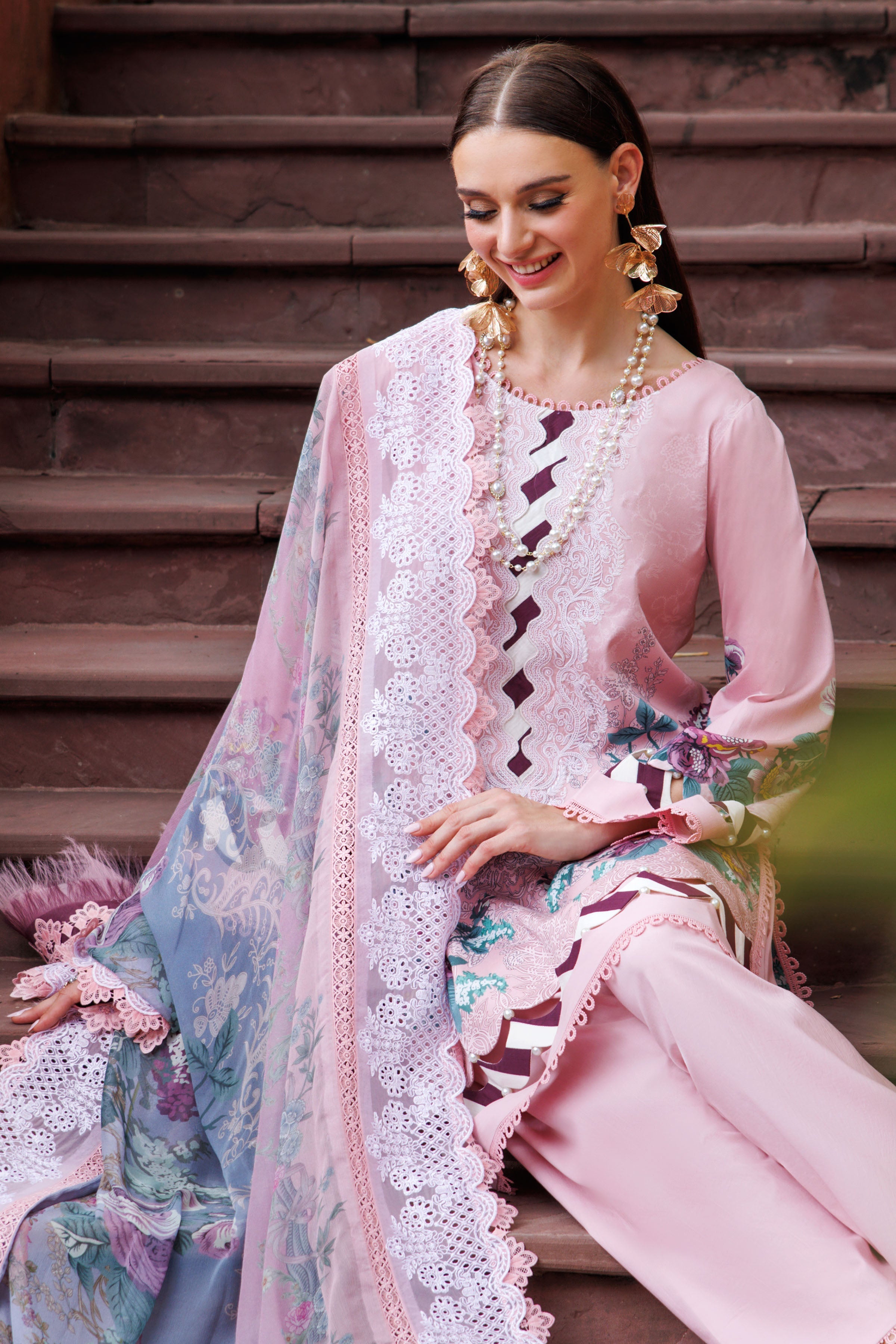 NEEDLE WONDER (COTTON SATIN)