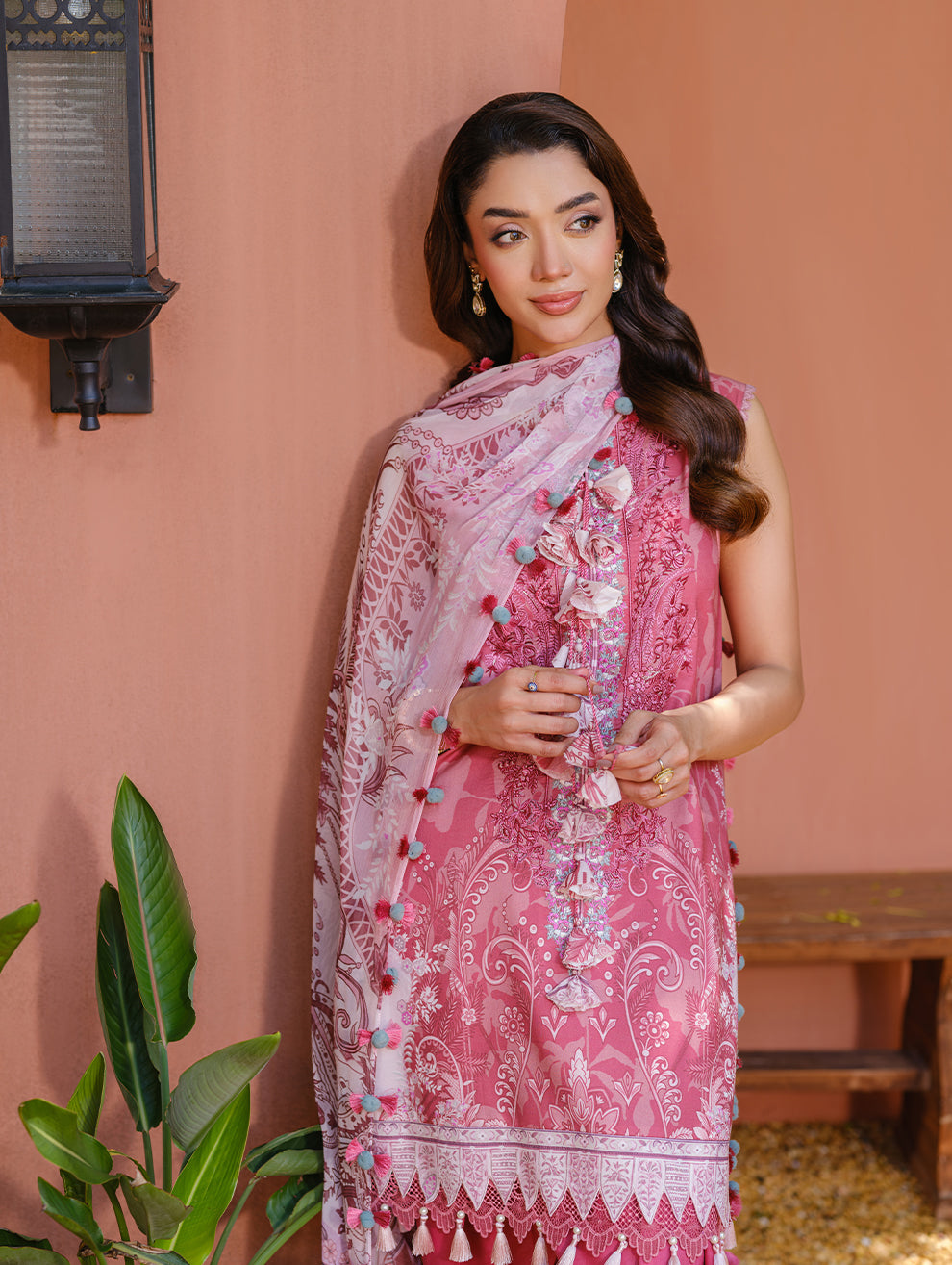 URBANE EMBROIDERED CAMBRIC 251000000024033