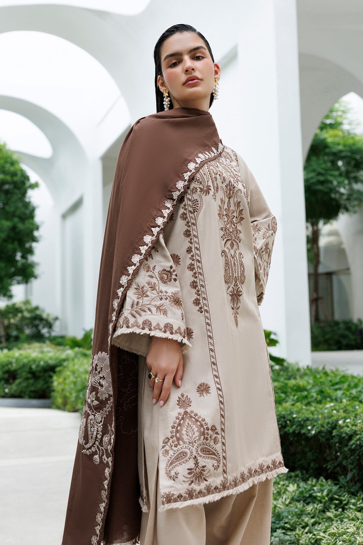 EMBROIDERED KHADDAR SF-4595