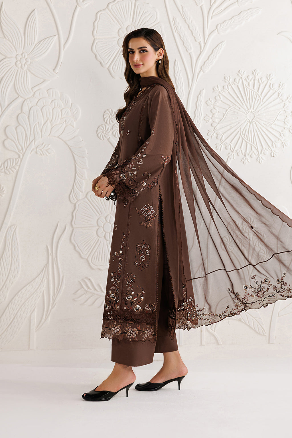 https://cdn.shopify.com/s/files/1/0303/2796/3779/files/20_6ffea55d-67cc-4a96-b0d1-cf4cd9a379a2.jpg?v=1777012296