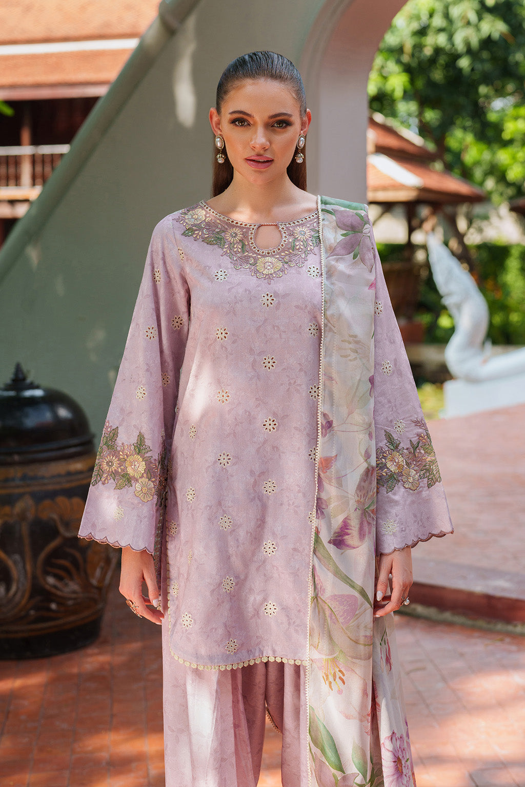 UE-278 Printed Lawn