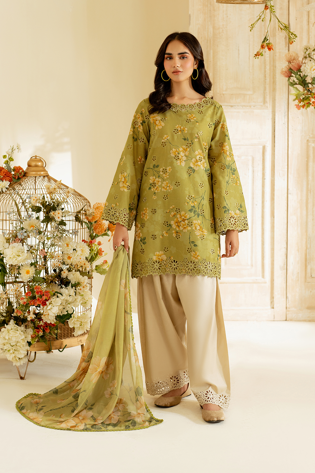UE-446 Borer Embroidered Printed Lawn