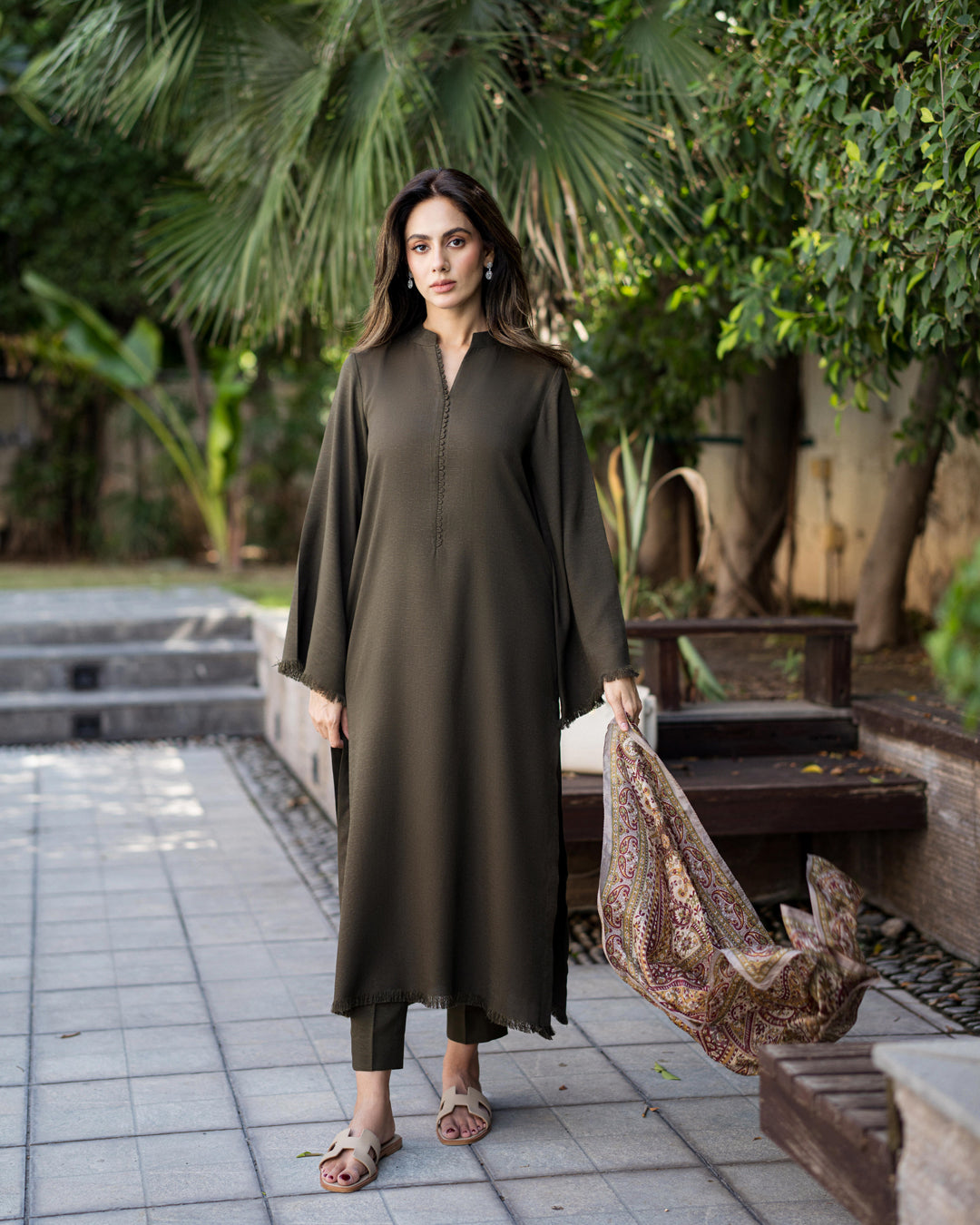 Olive Karandi Fringe Set