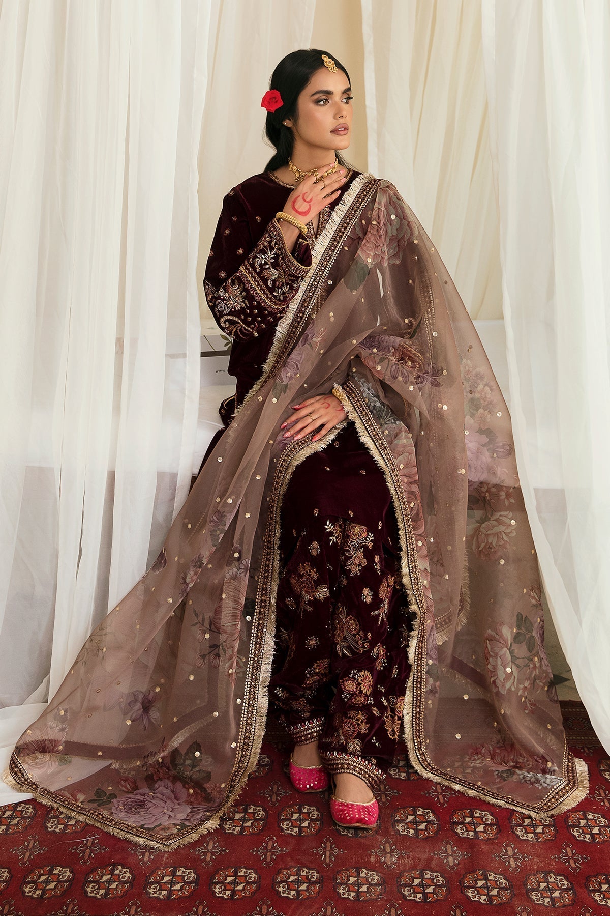 EMBROIDERED VELVET SF-250