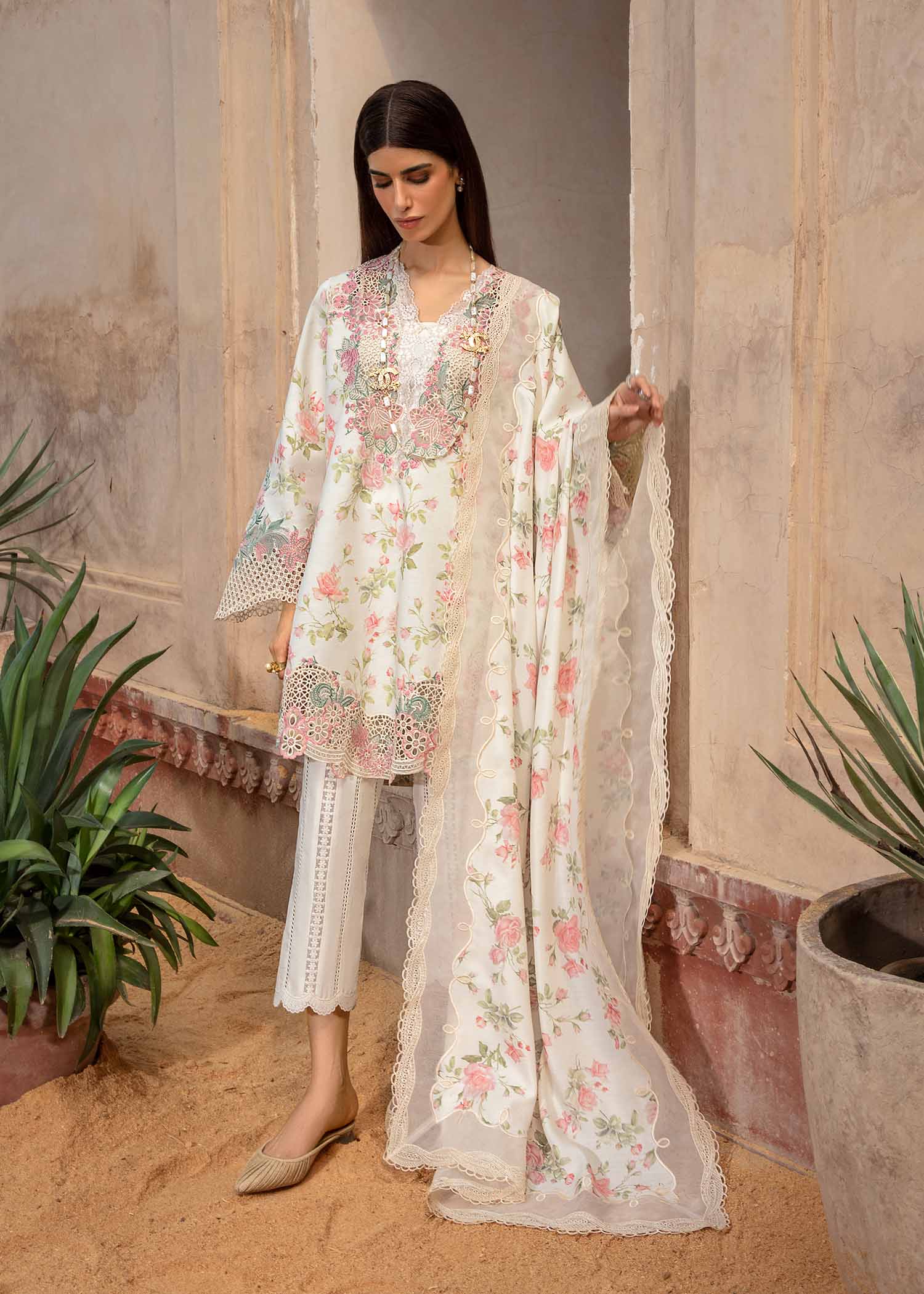 https://cdn.shopify.com/s/files/1/0634/9714/2487/files/21_f6b3430b-c04c-4da5-8e84-e169392cfe51.jpg?v=1702650692