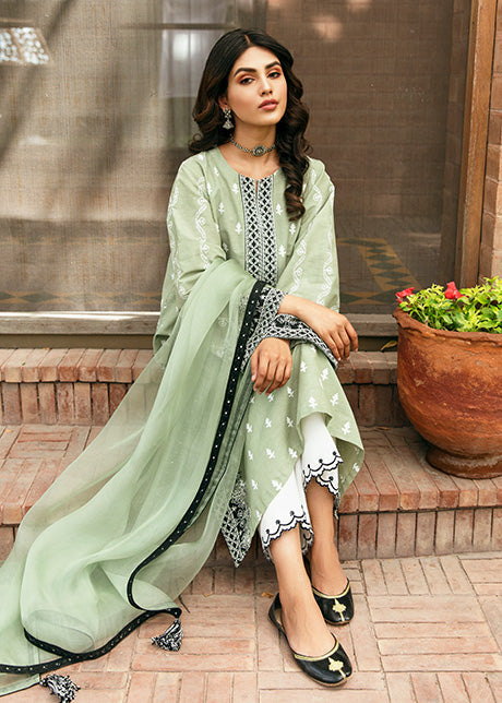 Sadaf Fawad Khan