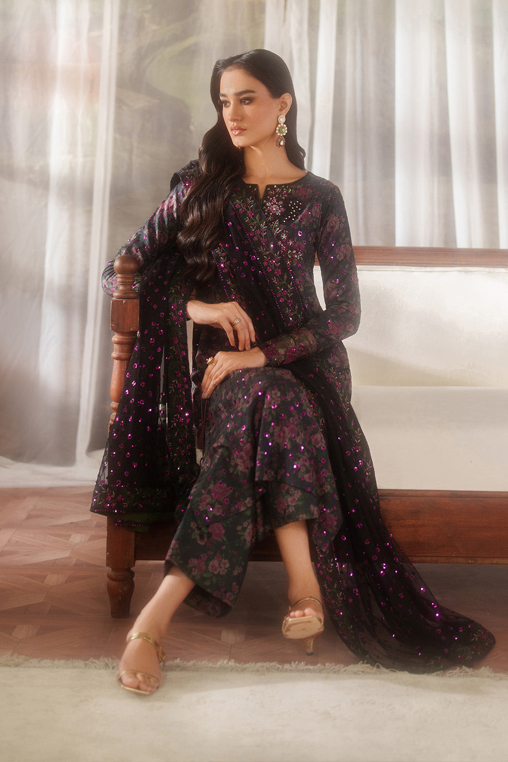 UE-537 Printed Formals