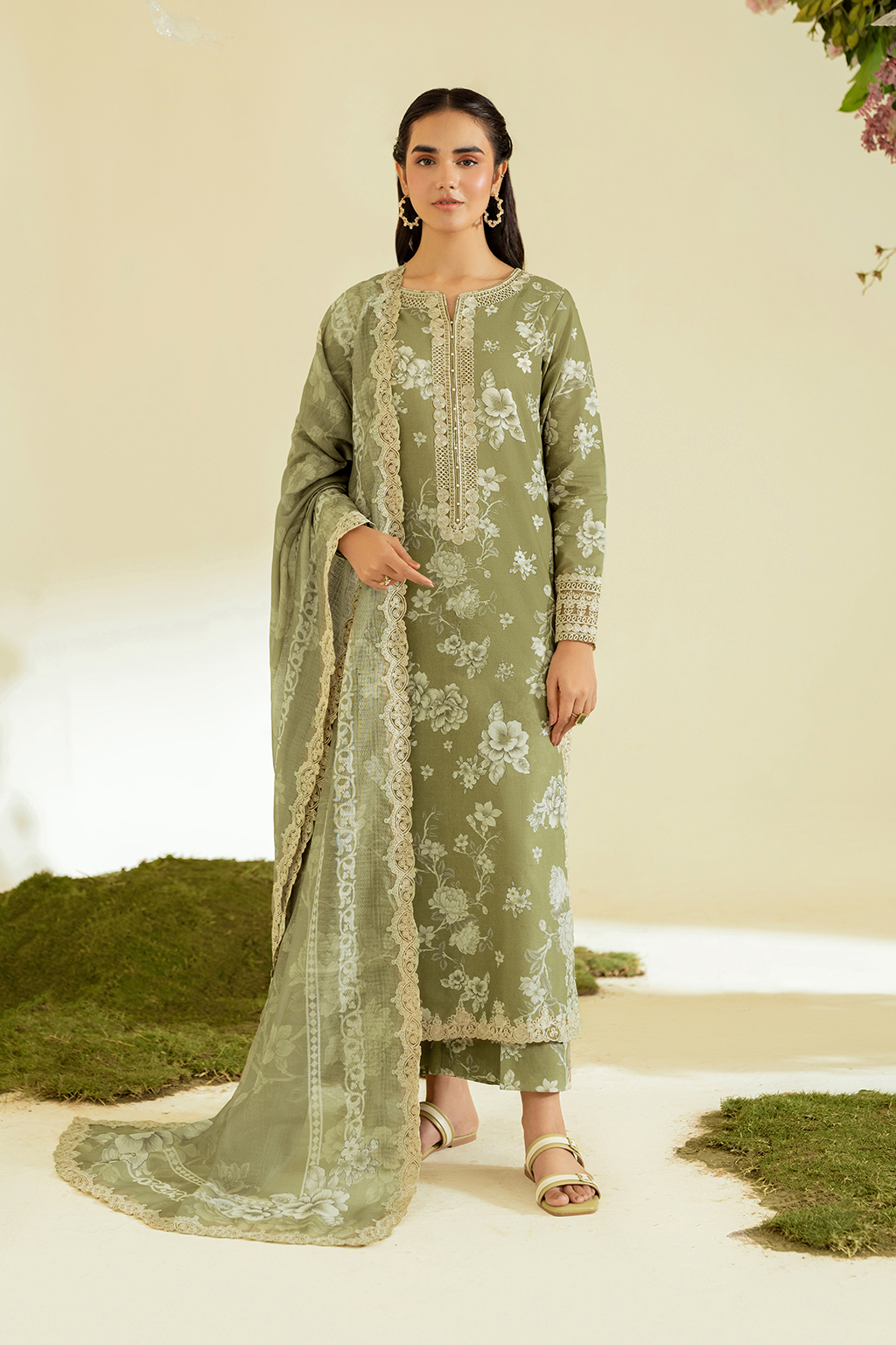 UE-454 Printed Lawn