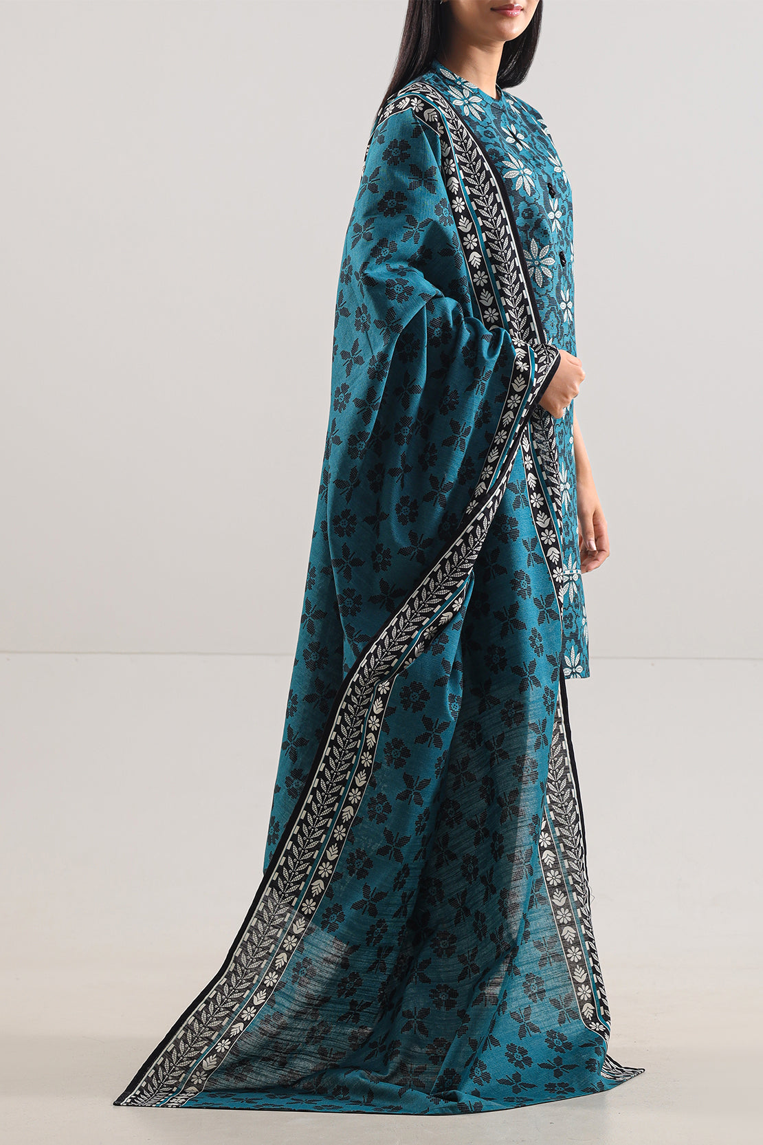 Unstitched Printed Cotton Khaddar 3 Piece114110