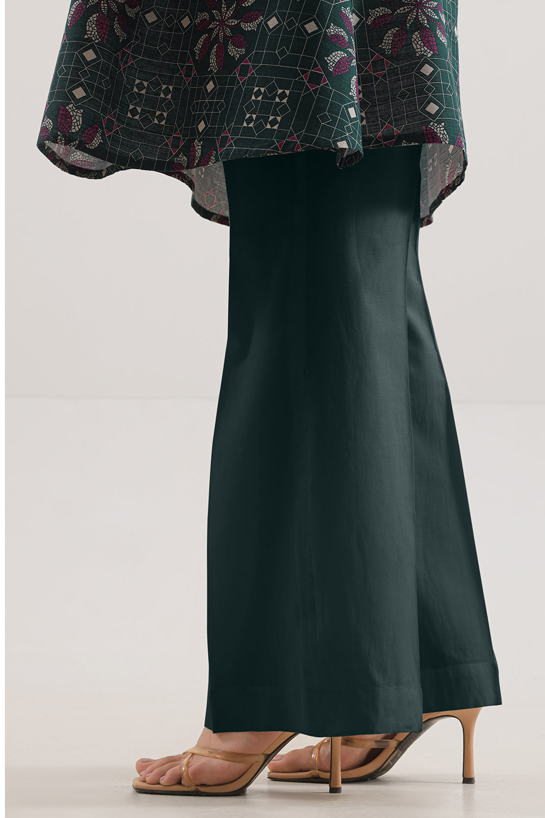 Unstitched Printed Cotton Khaddar 3 Piece117045
