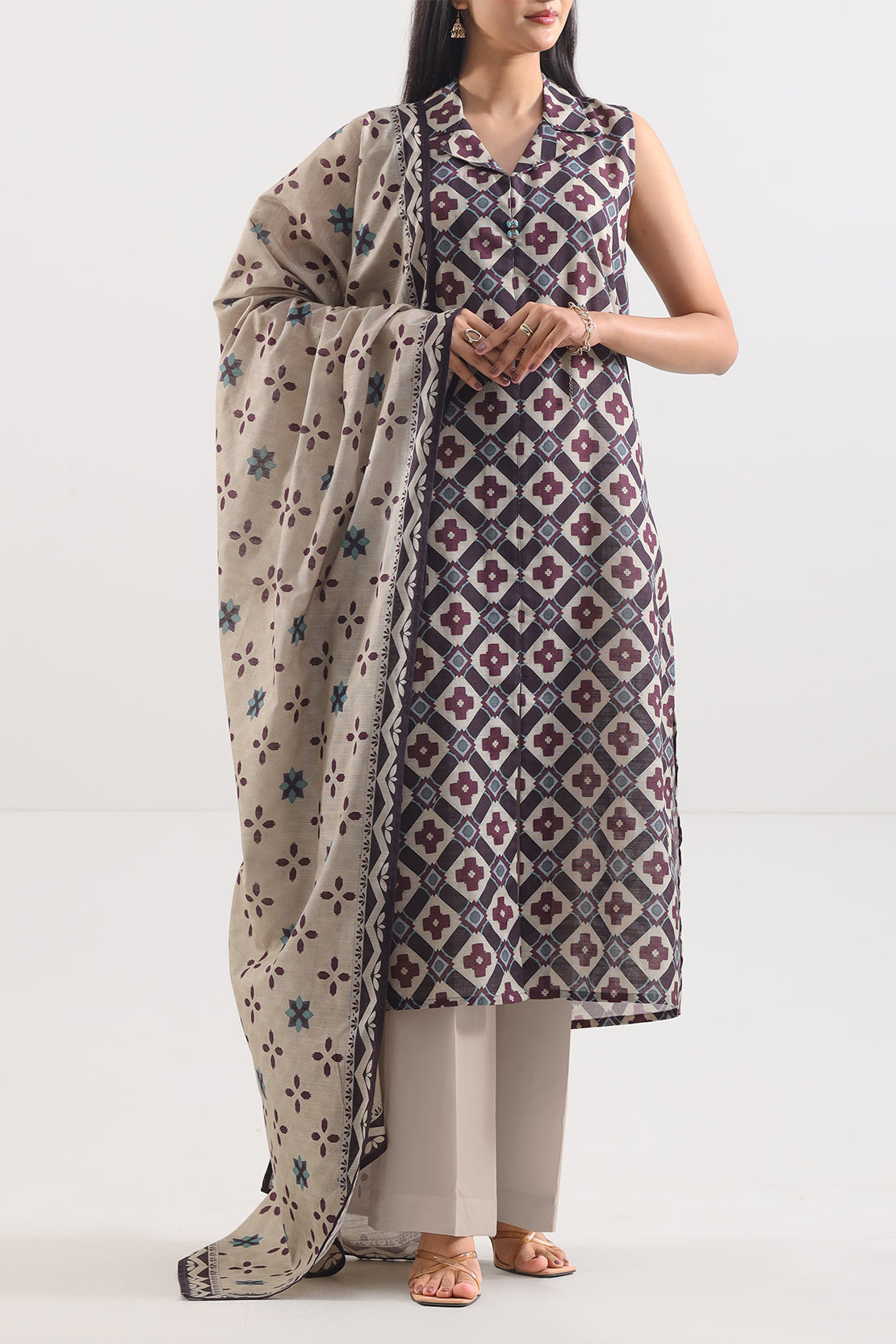 Unstitched Printed Warm Khaddar 3 Piece117392