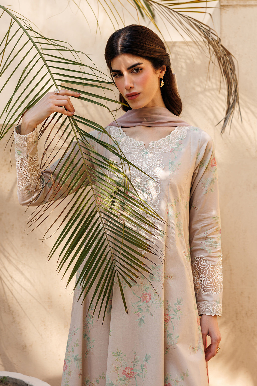 UE-673 Printed Lawn