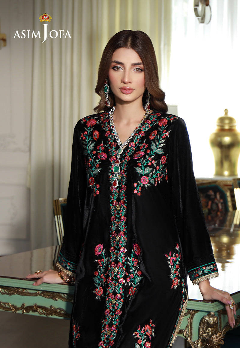https://cdn.shopify.com/s/files/1/0690/7320/7593/files/268A2899_31294f6d-519b-4f8f-be0e-2c9d49e02f8d.jpg?v=1748669771