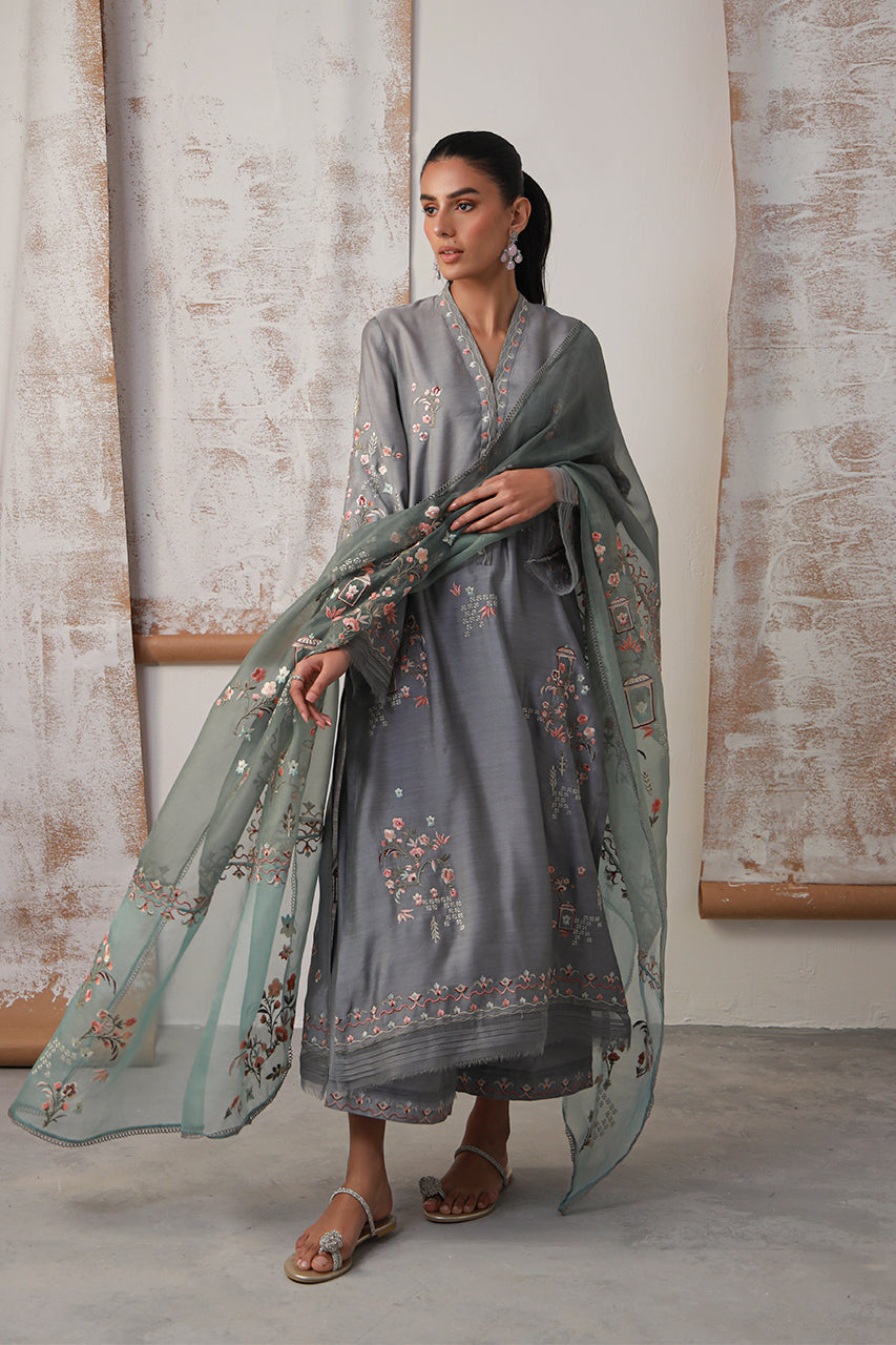 Nida Azwer