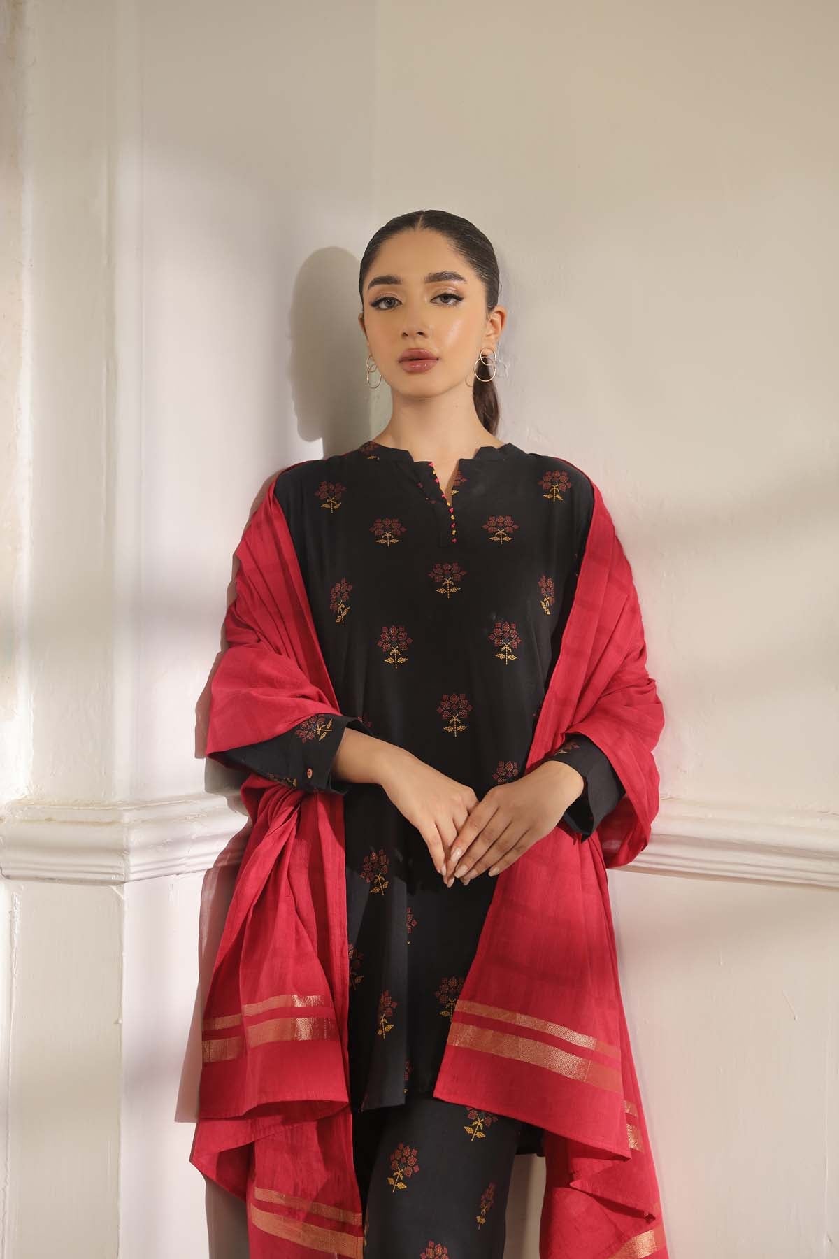 Unstitched Viscose Suit 3Pc