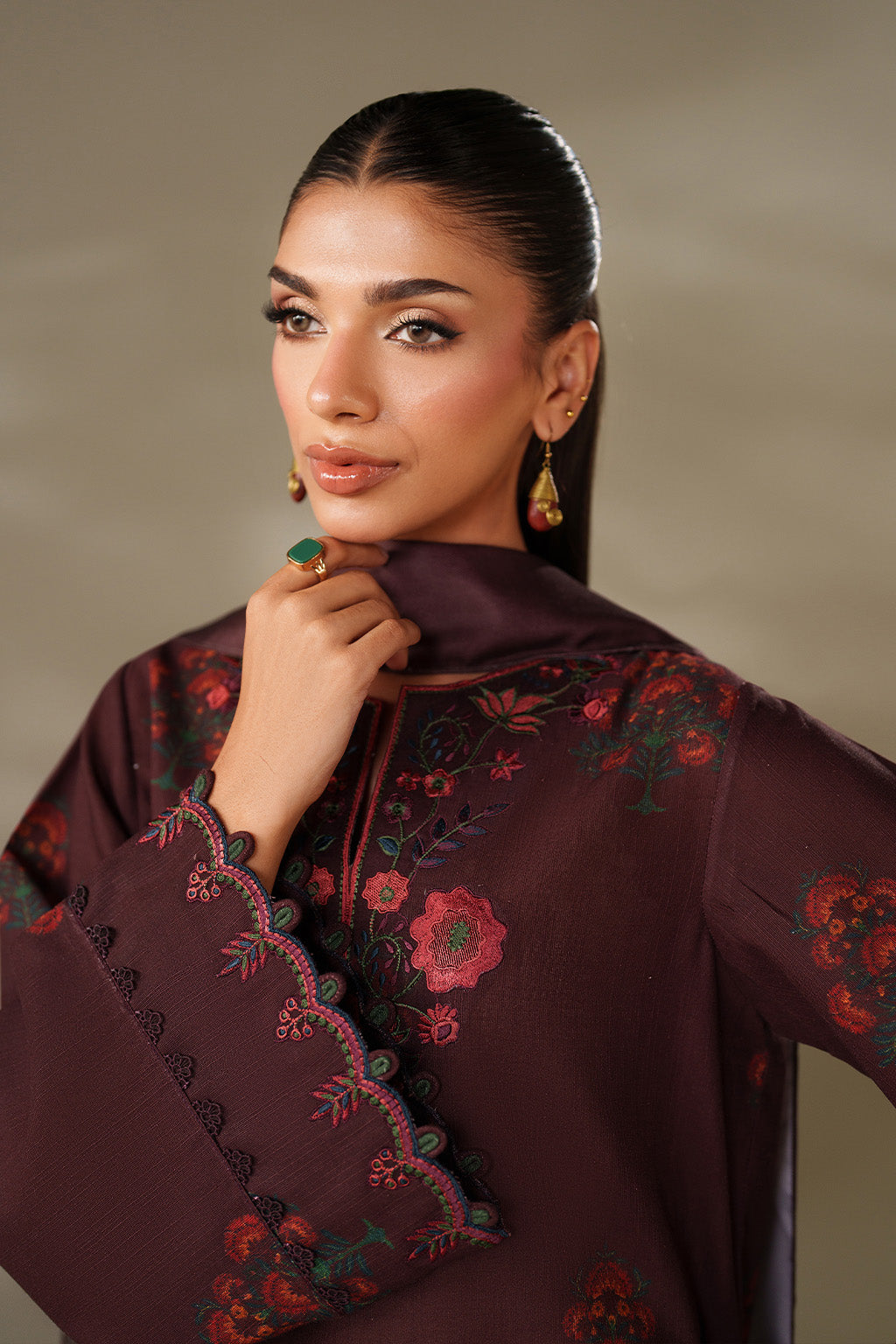 UE-562 Printed Khaddar