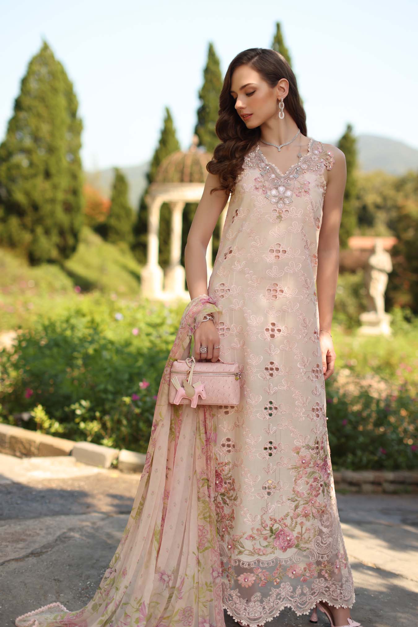 https://cdn.shopify.com/s/files/1/0501/5381/6222/files/29A1122_9e8f19b3-4a5c-4c65-97c3-f050e198d10e.jpg?v=1771673183