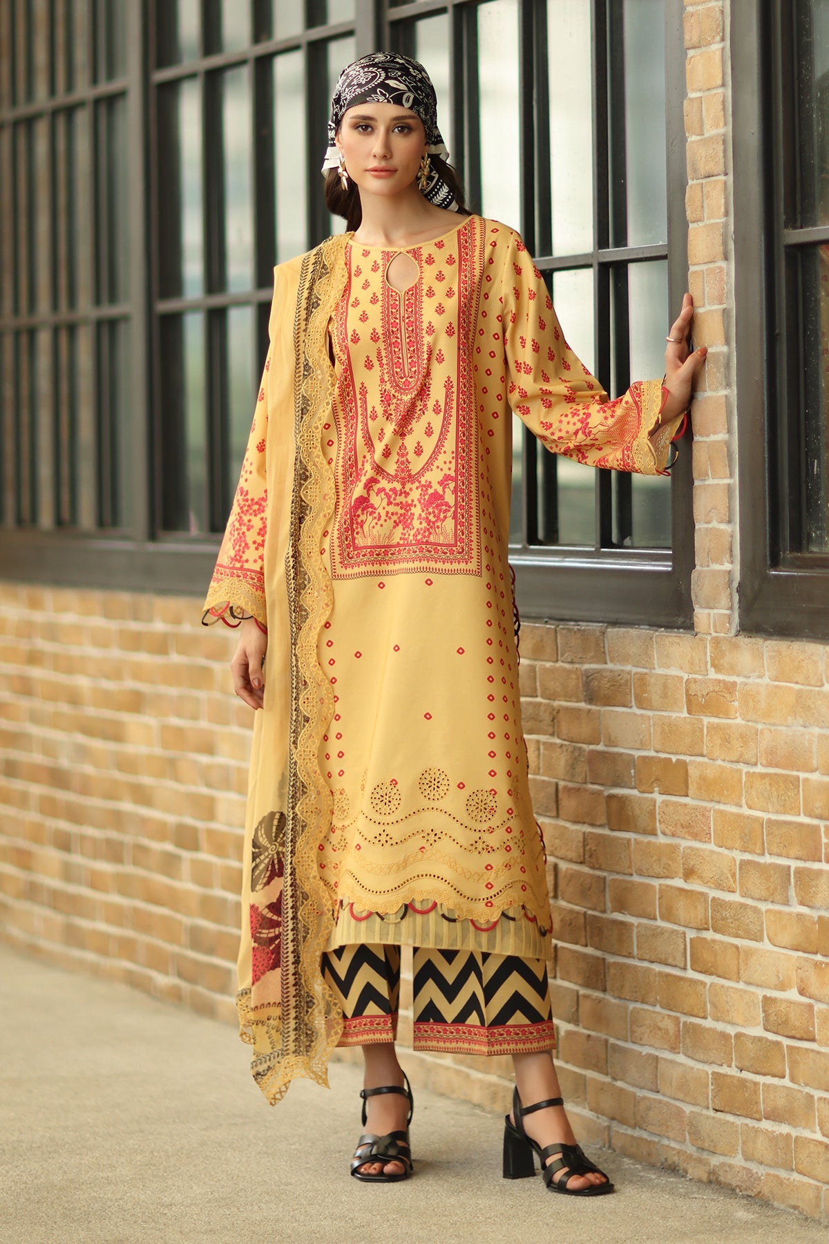 3-PC Unstitched Embroidered Lawn CH6-18