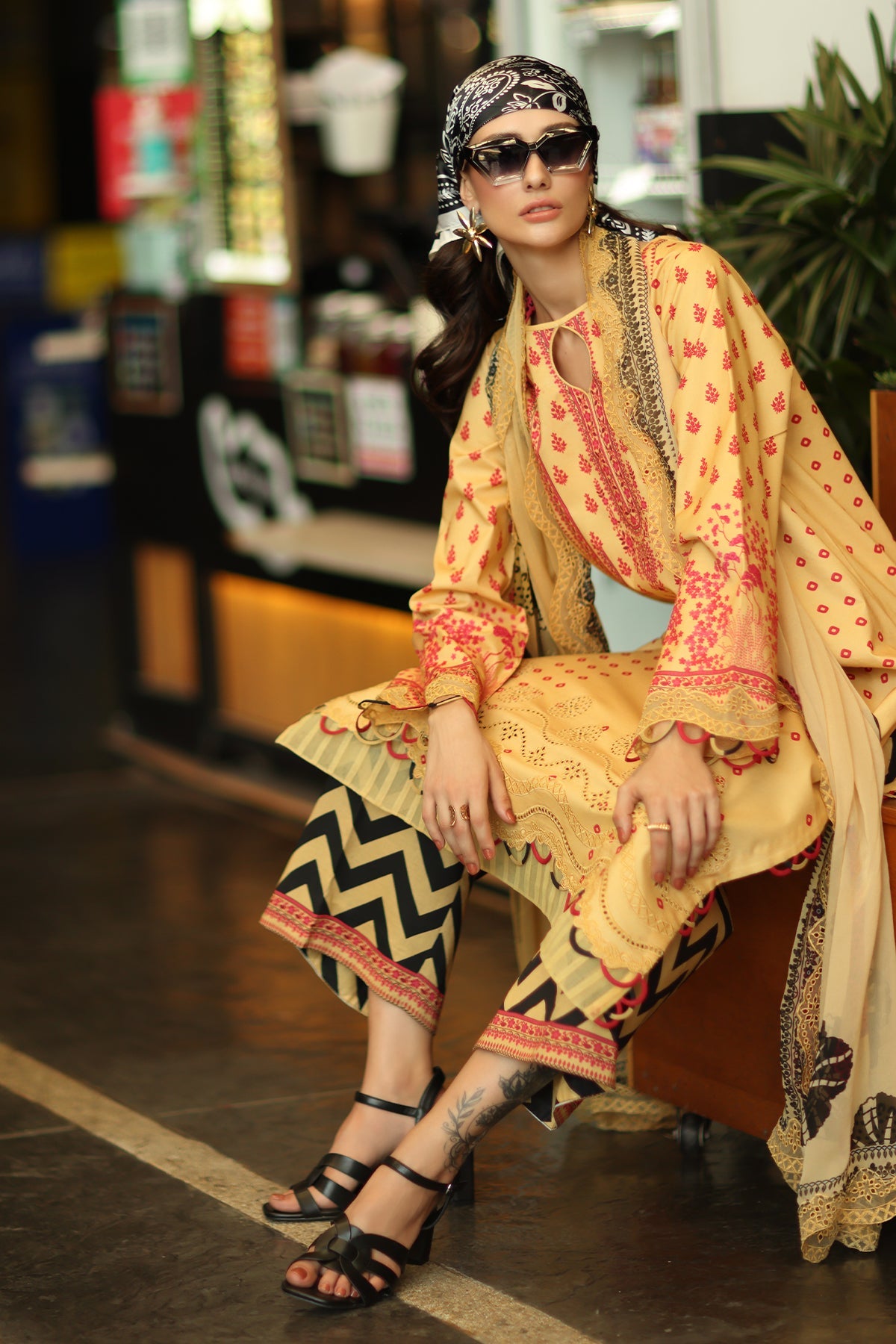 3-PC Unstitched Embroidered Lawn CH6-18