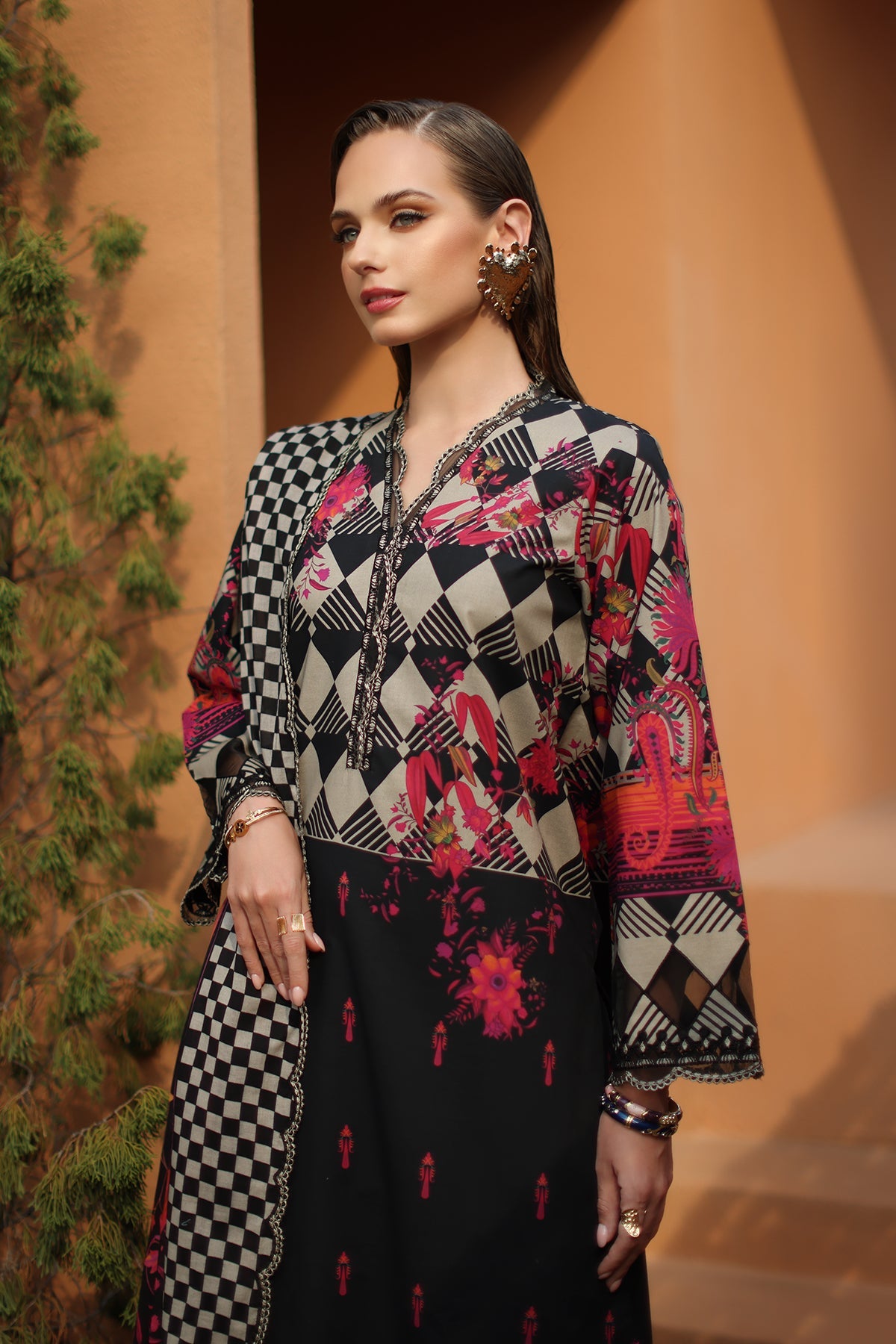 3-PC Unstitched Embroidered Lawn SLC27-10