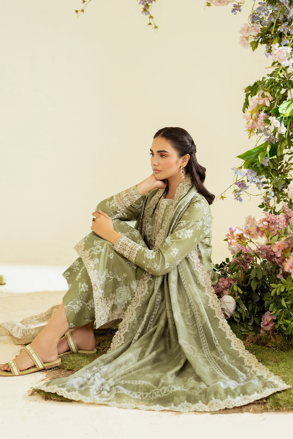 UE-454 Printed Lawn