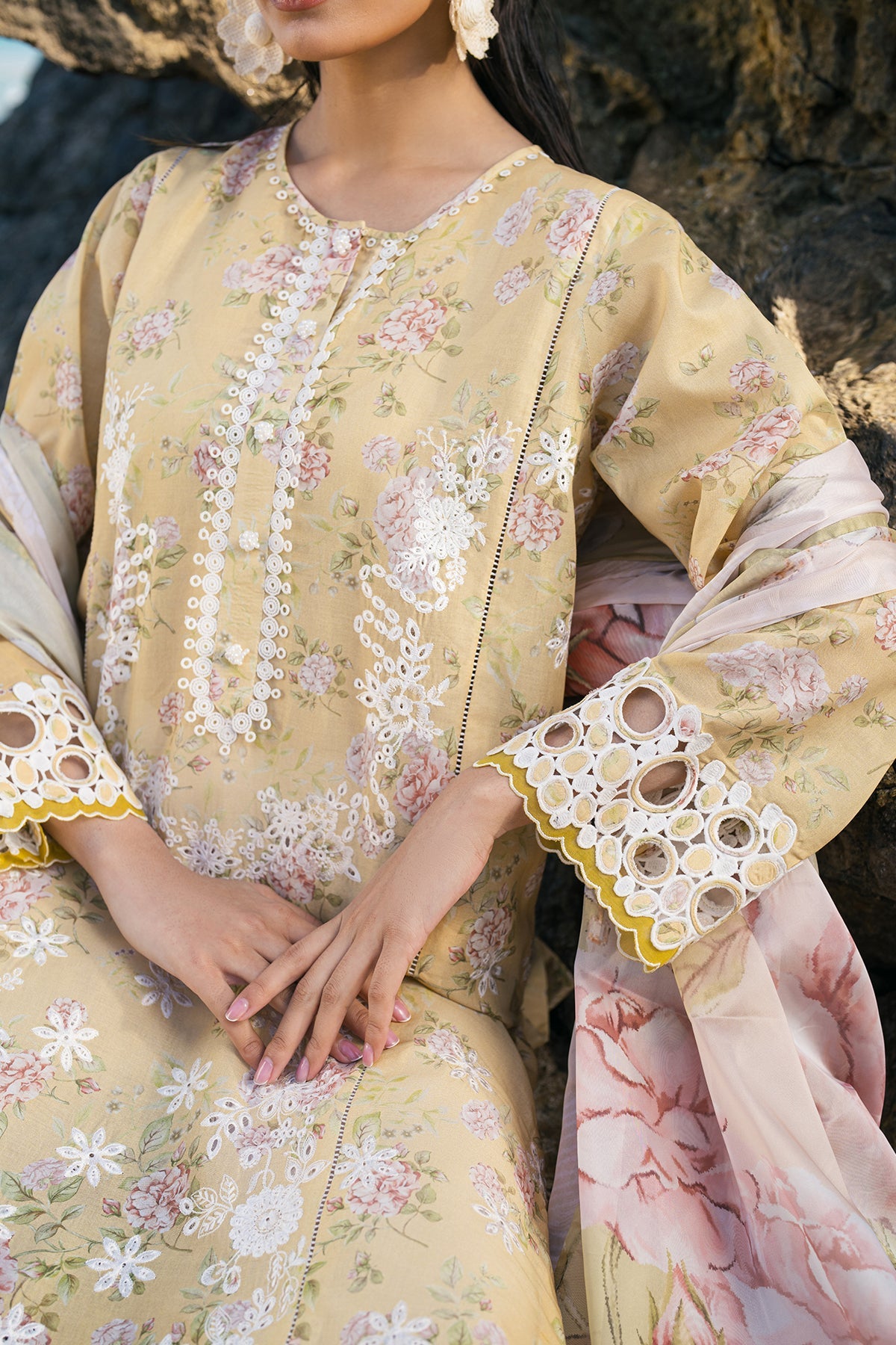 EMBROIDERED PRINTED LAWN SF-4110
