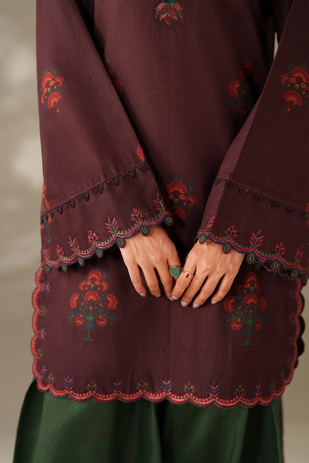 UE-562 Printed Khaddar