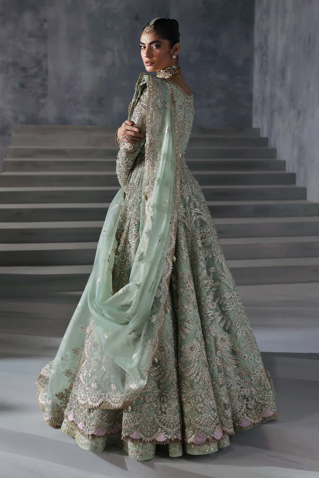 AVAIA