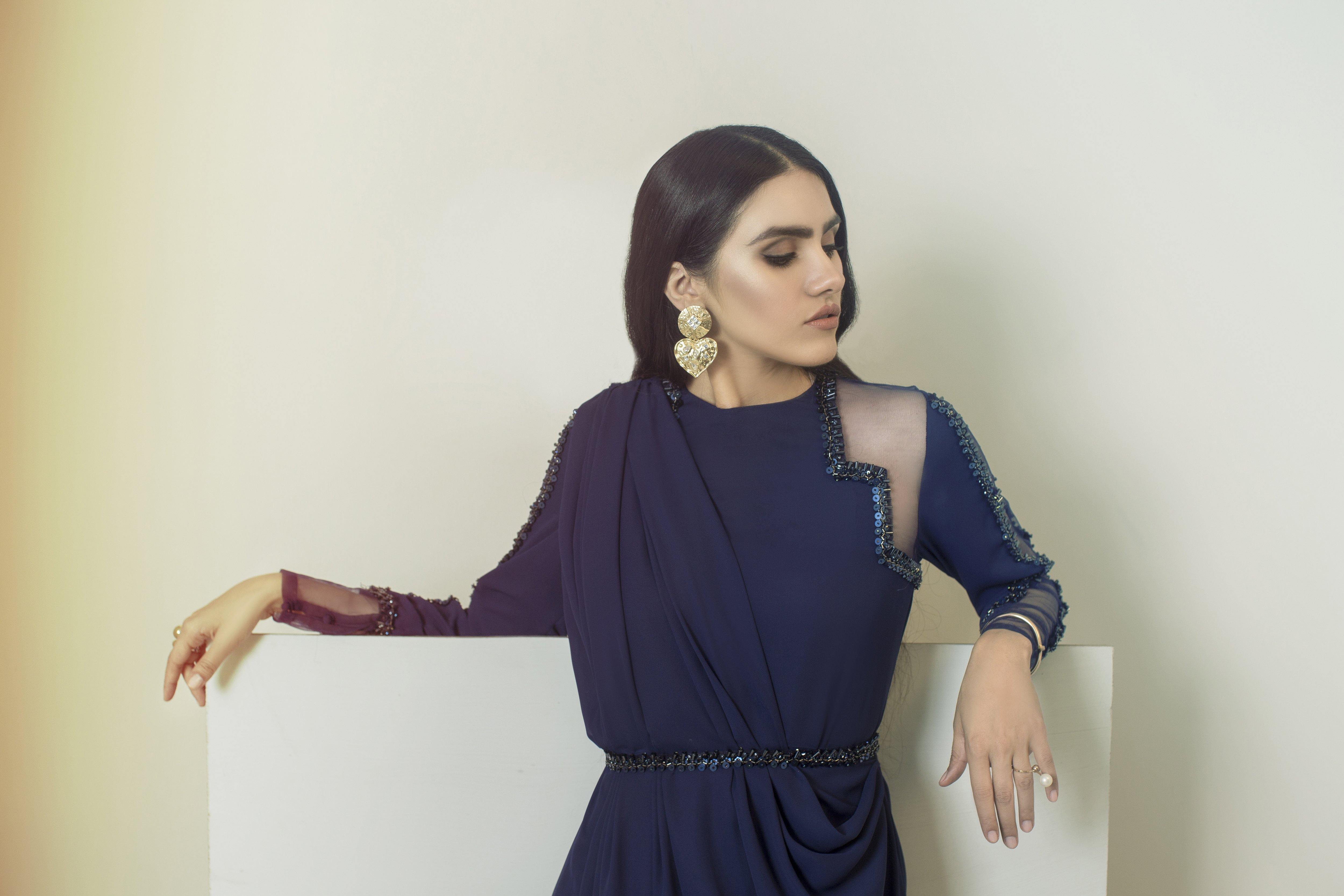 DRAPED NAVY