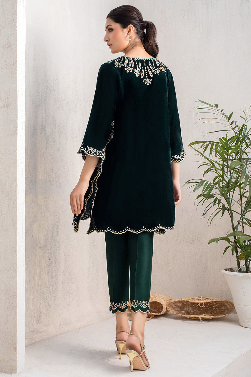 Emerald Velvet Kurta With Scalloped Edges
