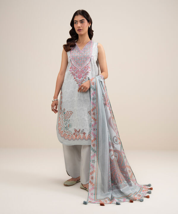 3 Piece - Embroidered Lawn Suit