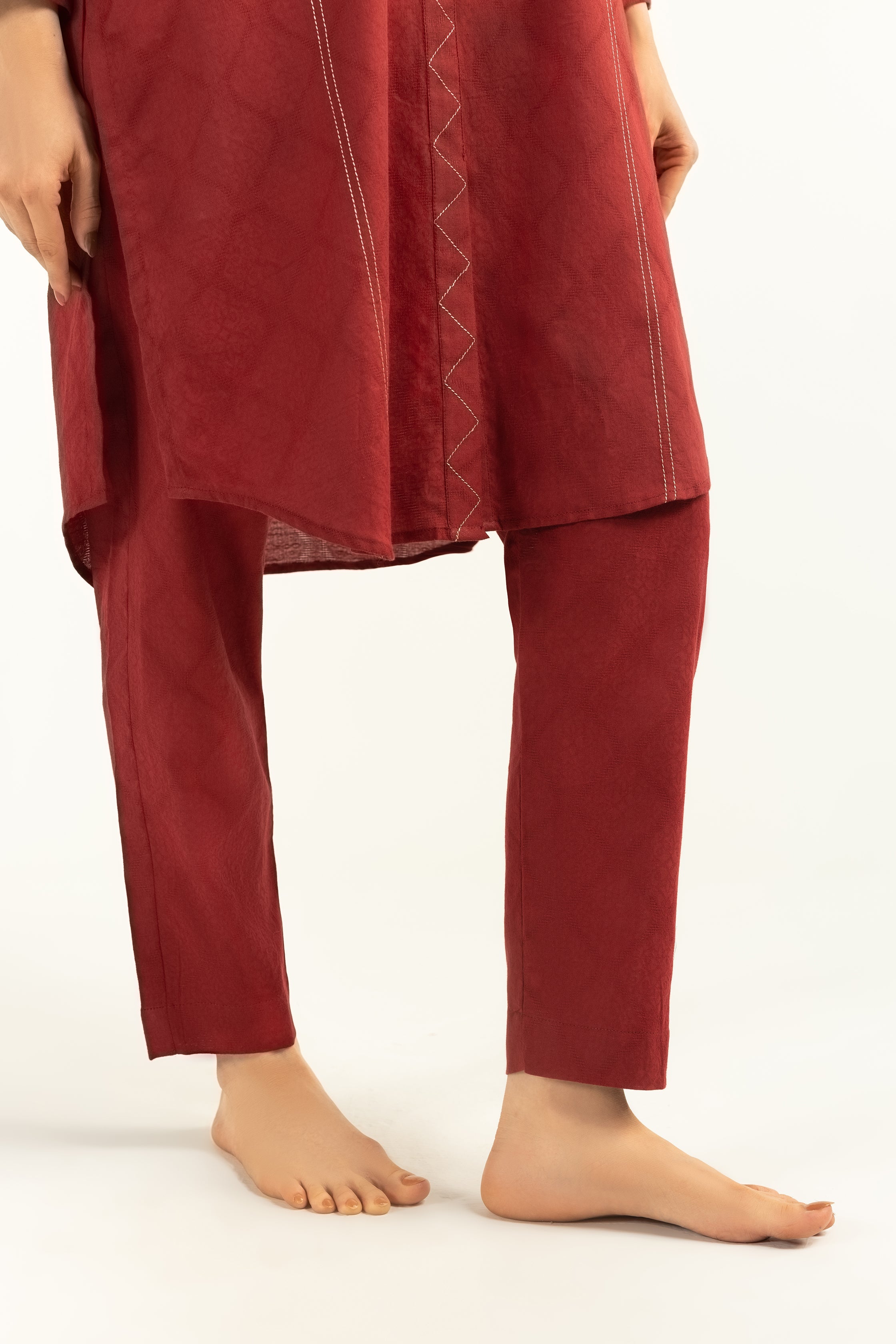 https://cdn.shopify.com/s/files/1/0663/9616/0233/files/2W1A6991.jpg?v=1759475469