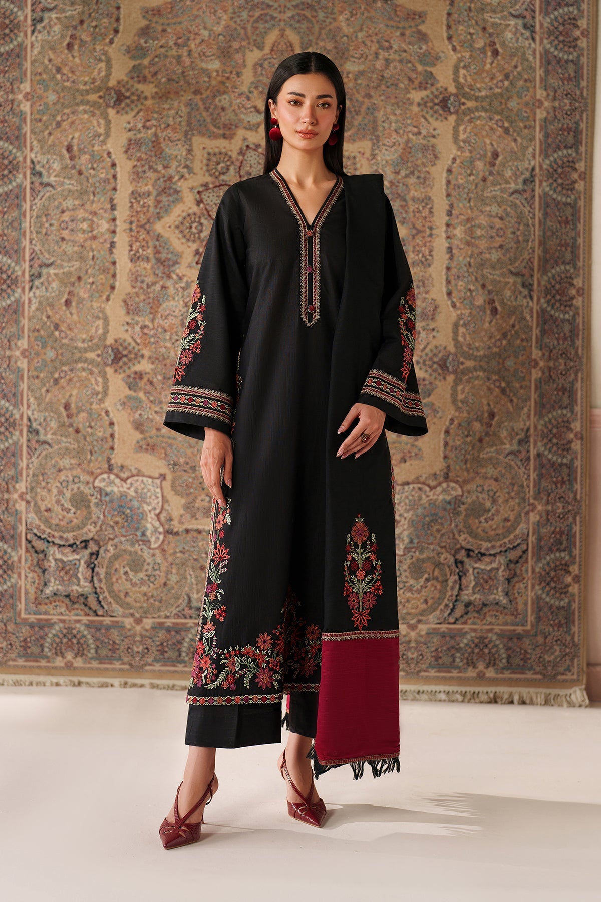 EMBROIDERED KHADDAR UF-4346
