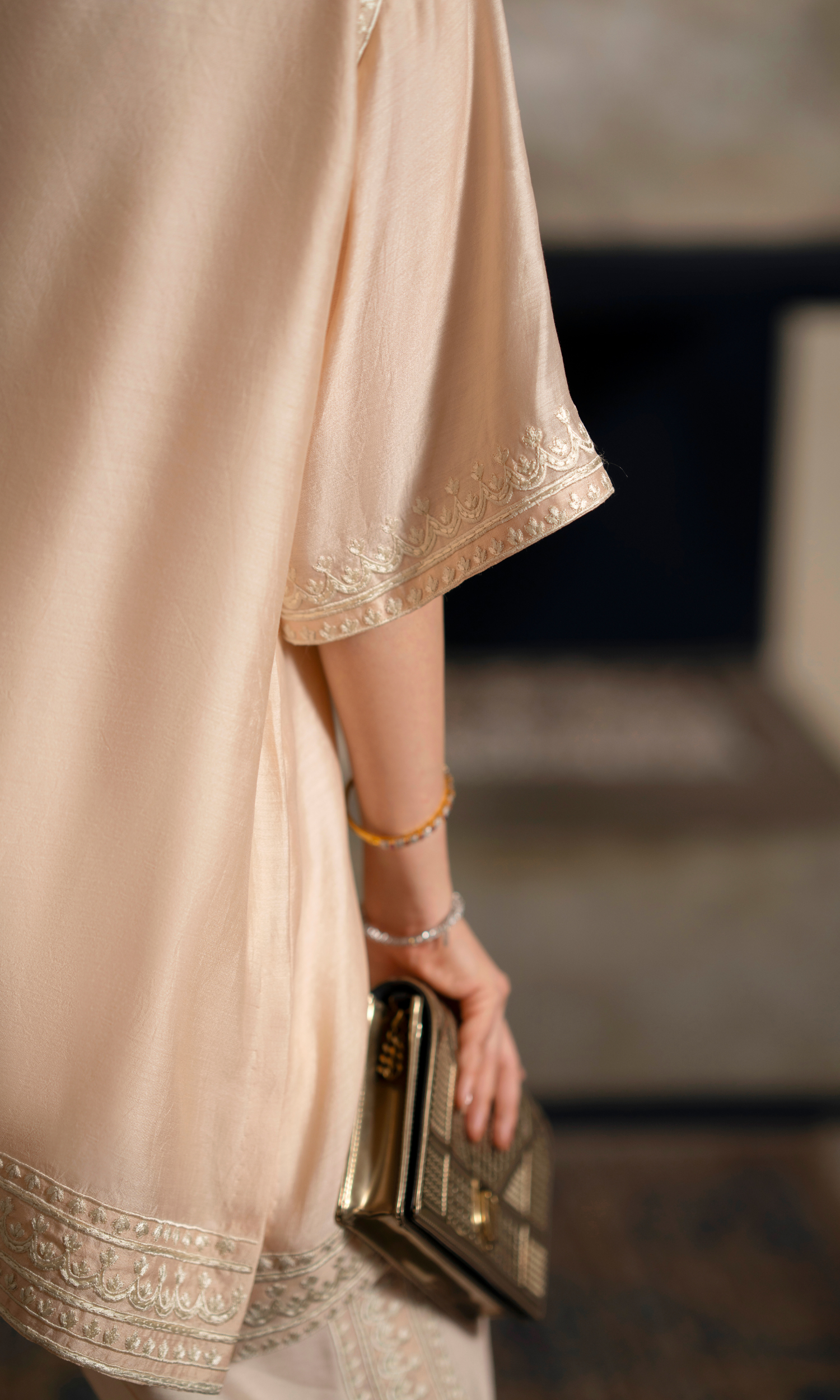 The Amira Set