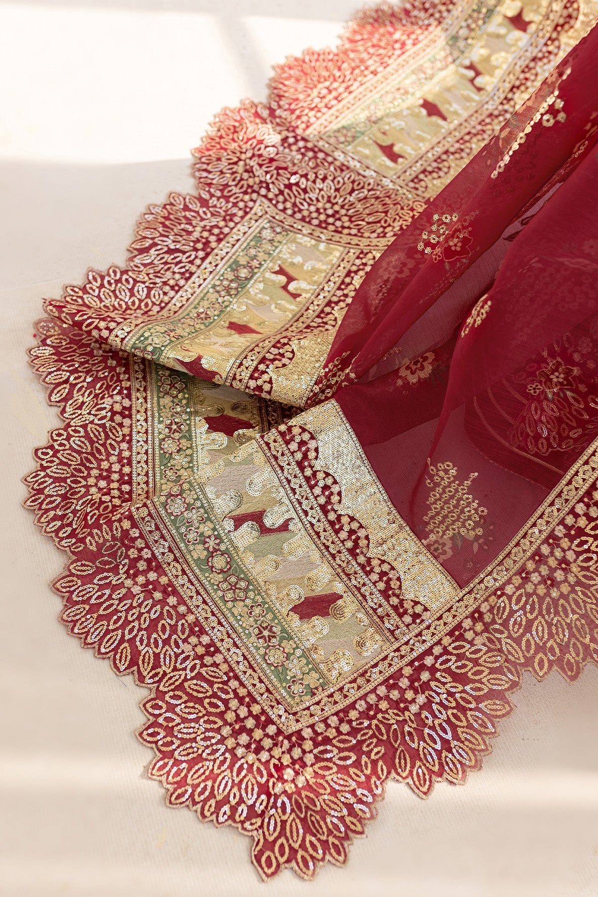 Farasha – Carmine Allure Style