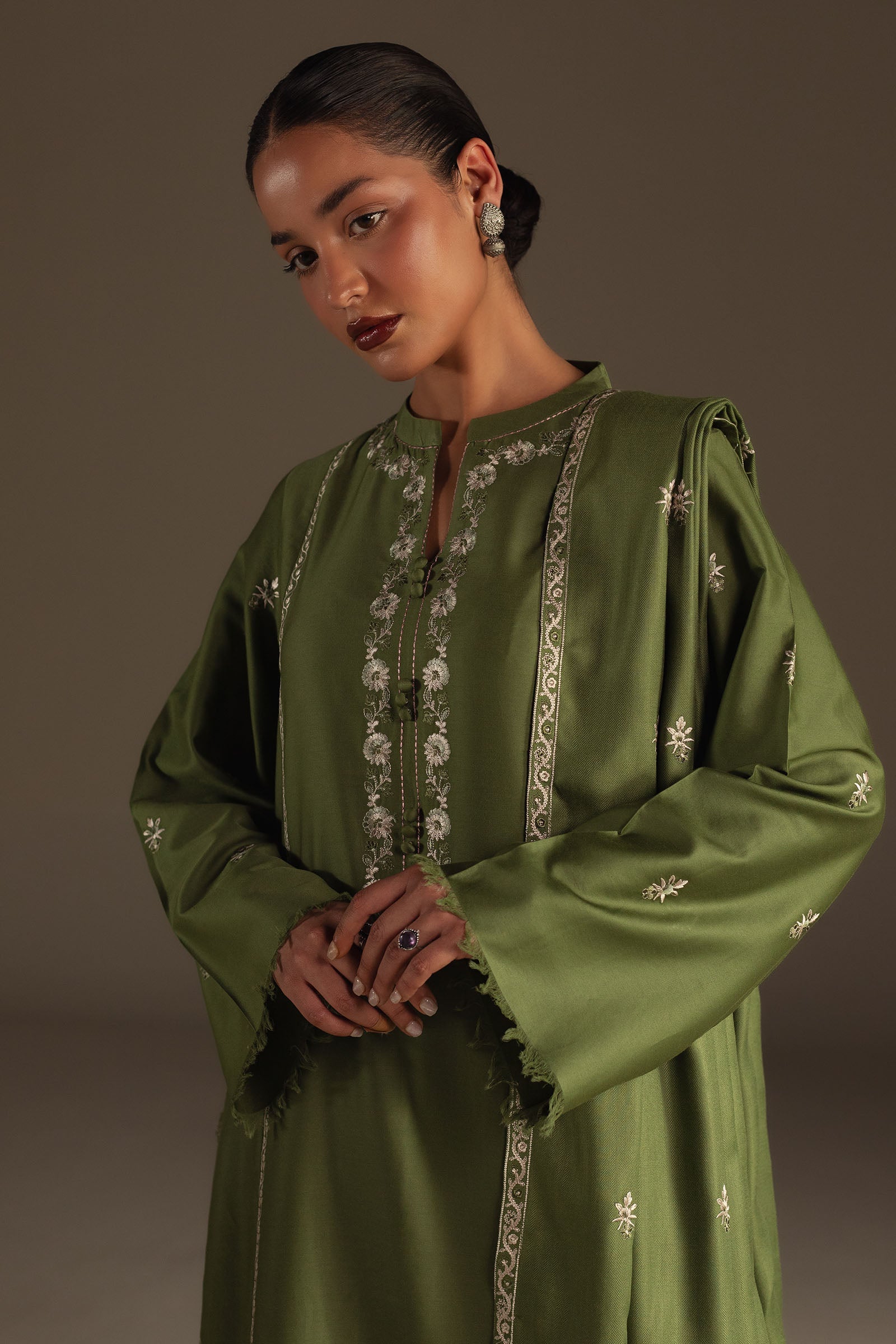 https://cdn.shopify.com/s/files/1/0340/8376/6405/files/2_89fe3c6a-7b4d-4bd1-8207-6596d39c55f6.jpg?v=1763638772