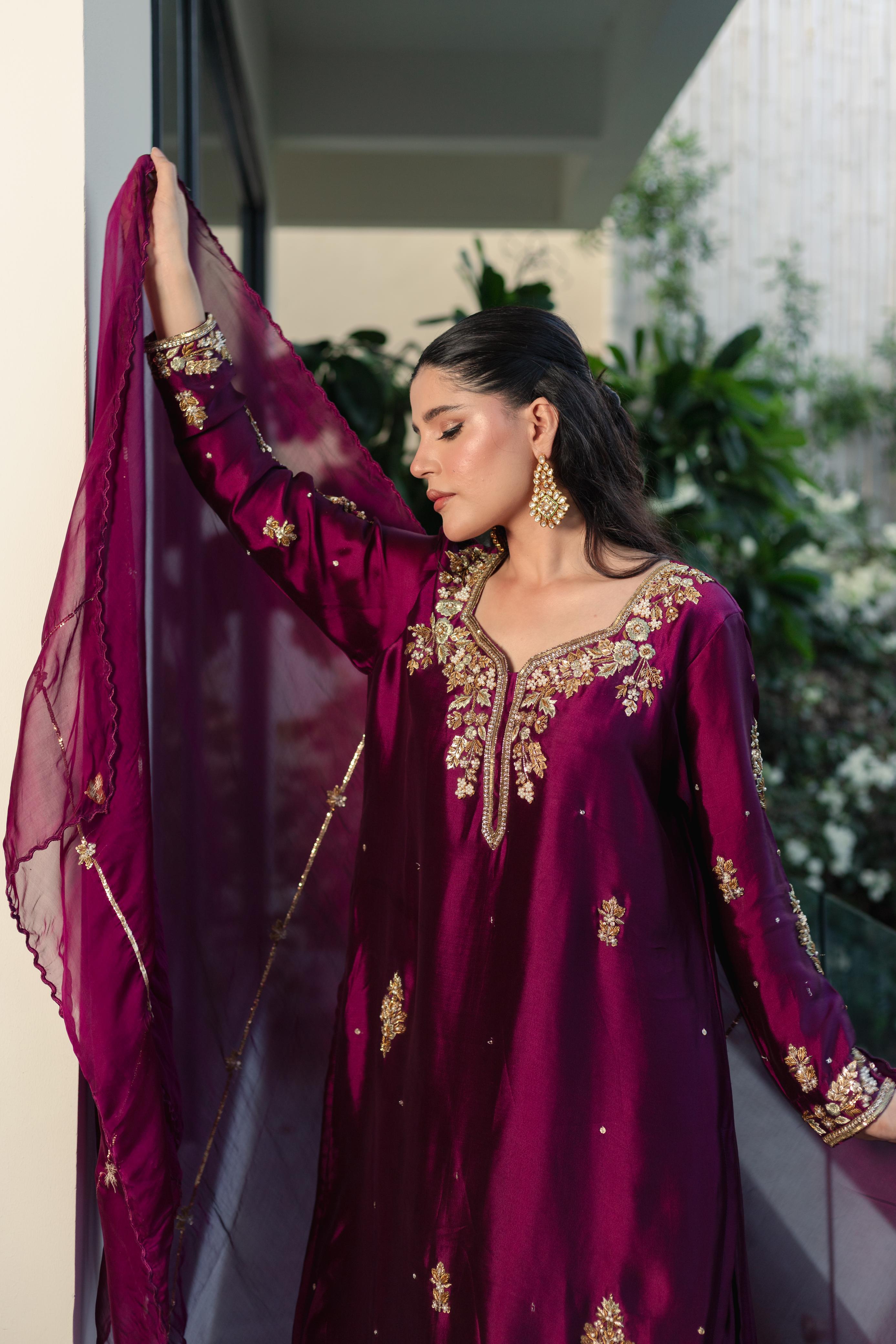 Amira
